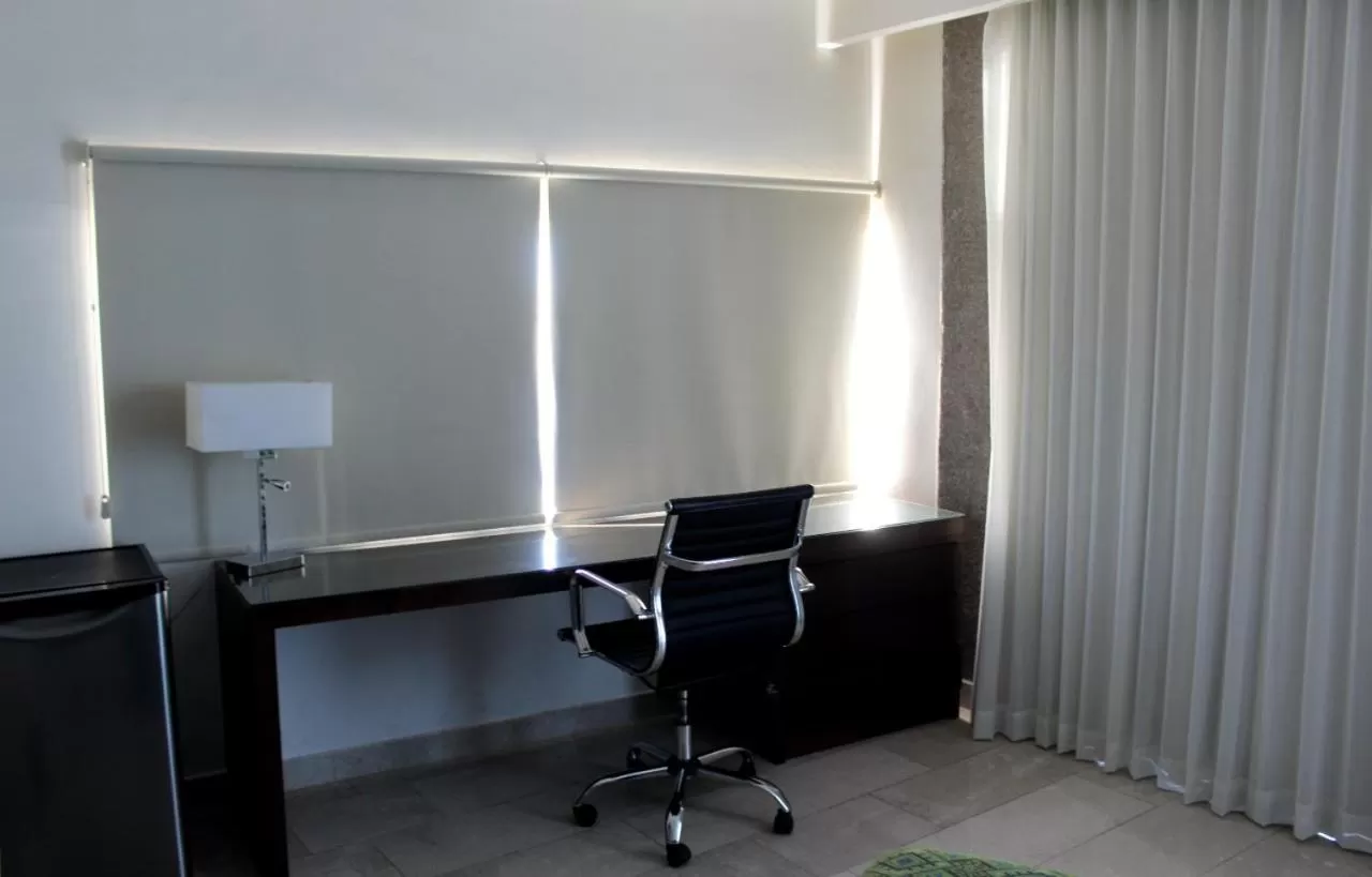 Seven Crown La Paz Malecon