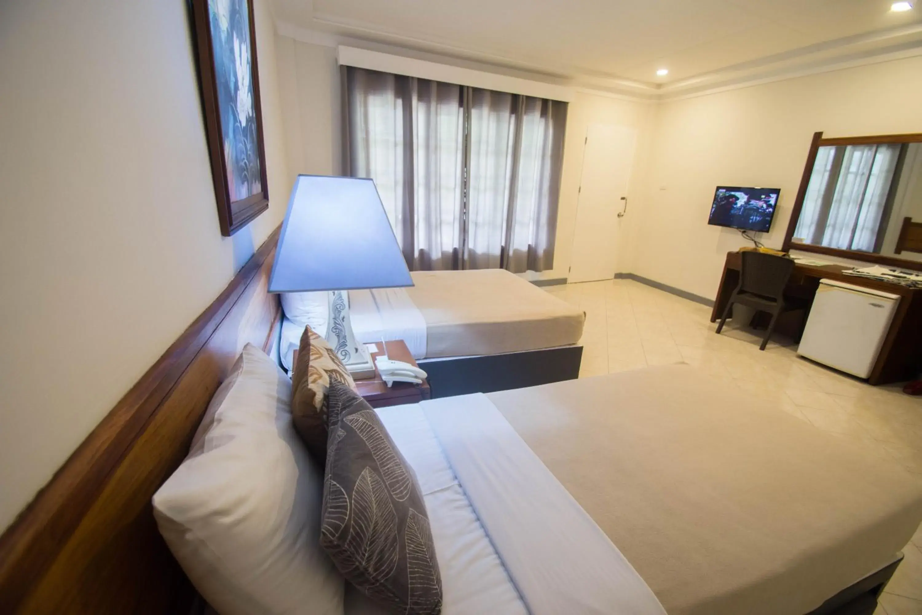 TV and multimedia, Bed in Almont Inland Resort