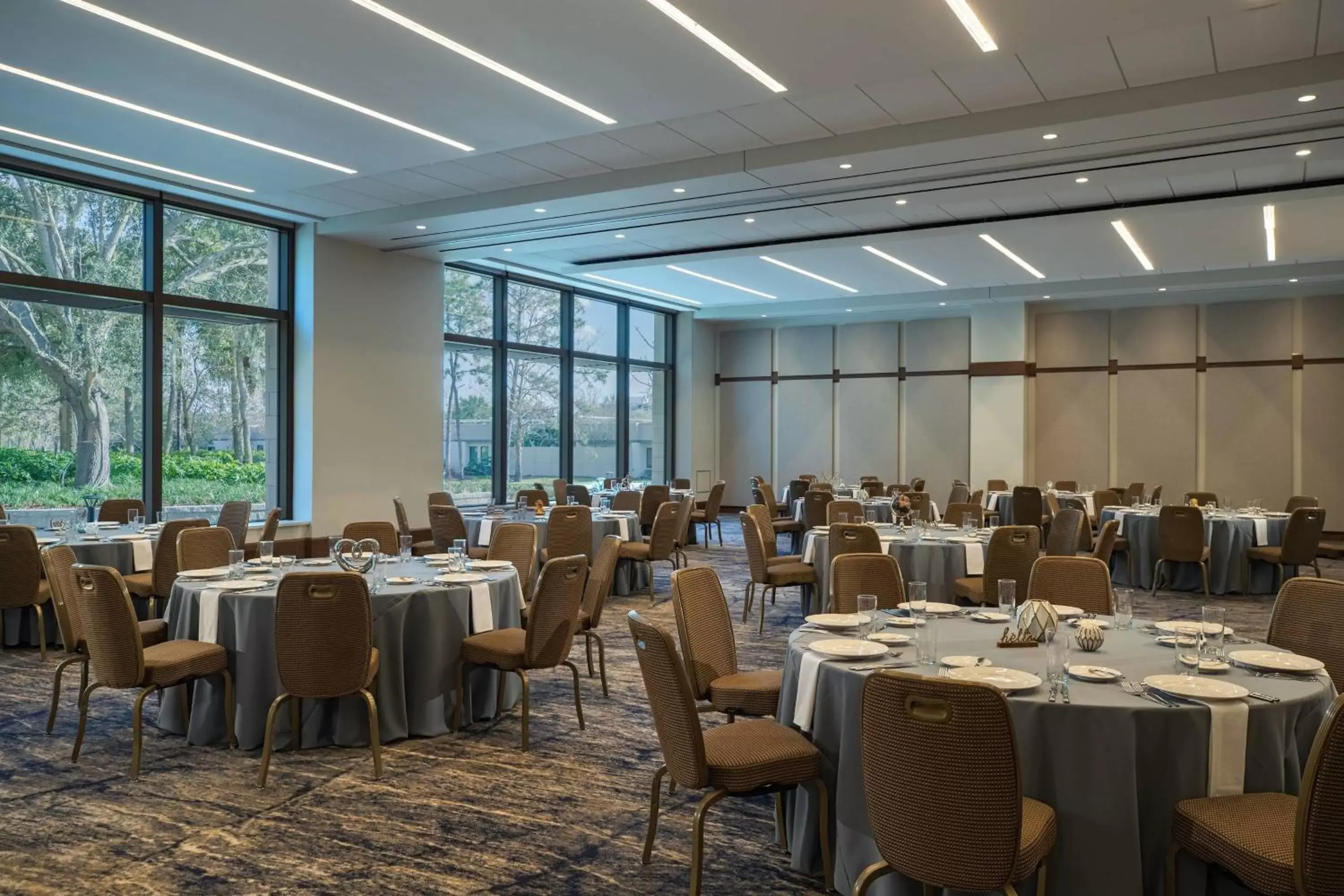 Meeting/conference room, Restaurant/Places to Eat in Renaissance Orlando at SeaWorld®