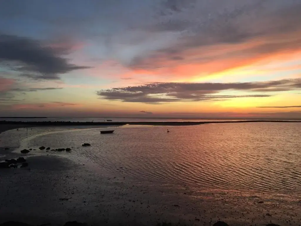 Natural landscape, Sunrise/Sunset in Palm Beach Resort & Spa