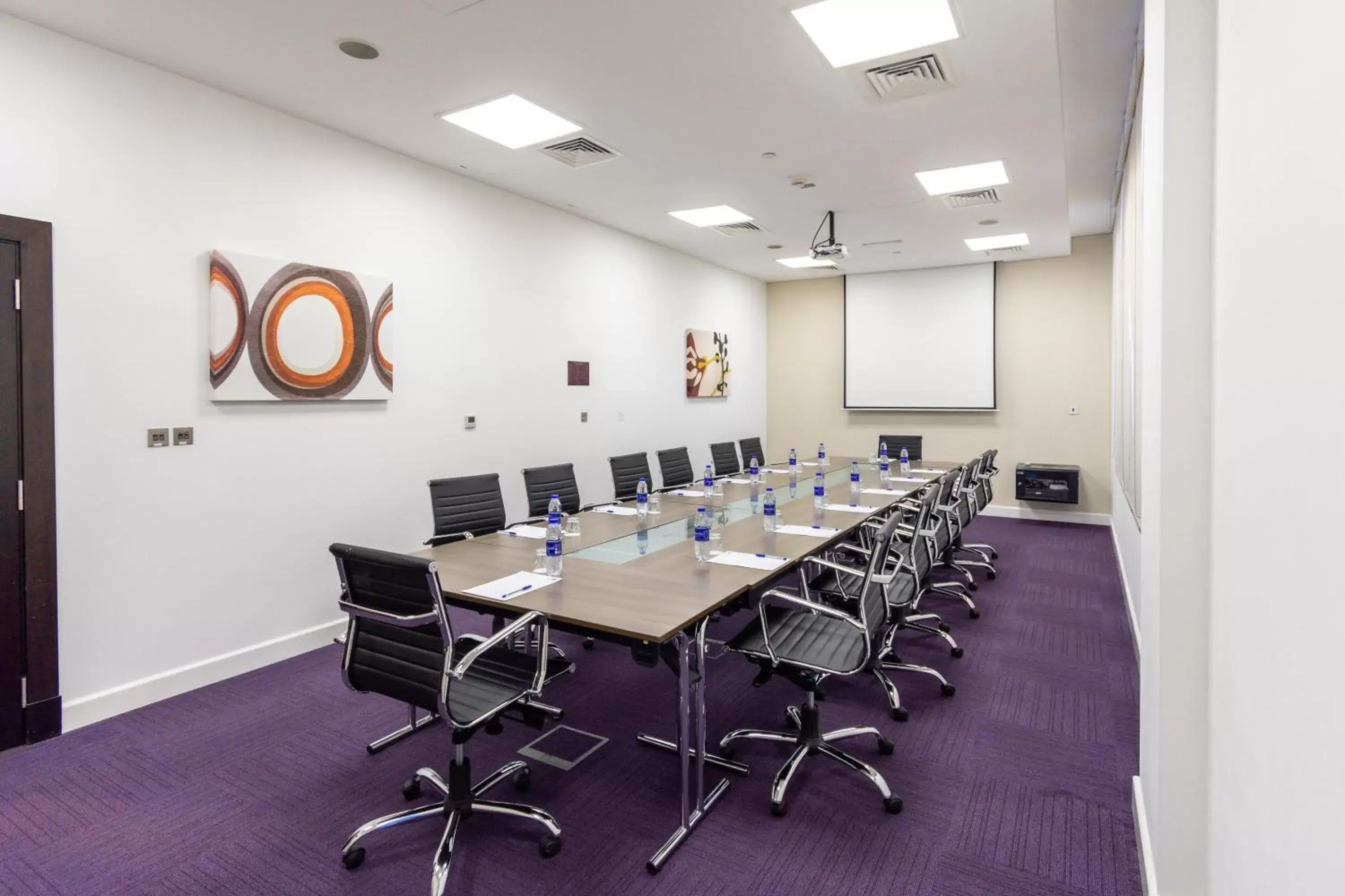 Meeting/conference room in Premier Inn Abu Dhabi International Airport