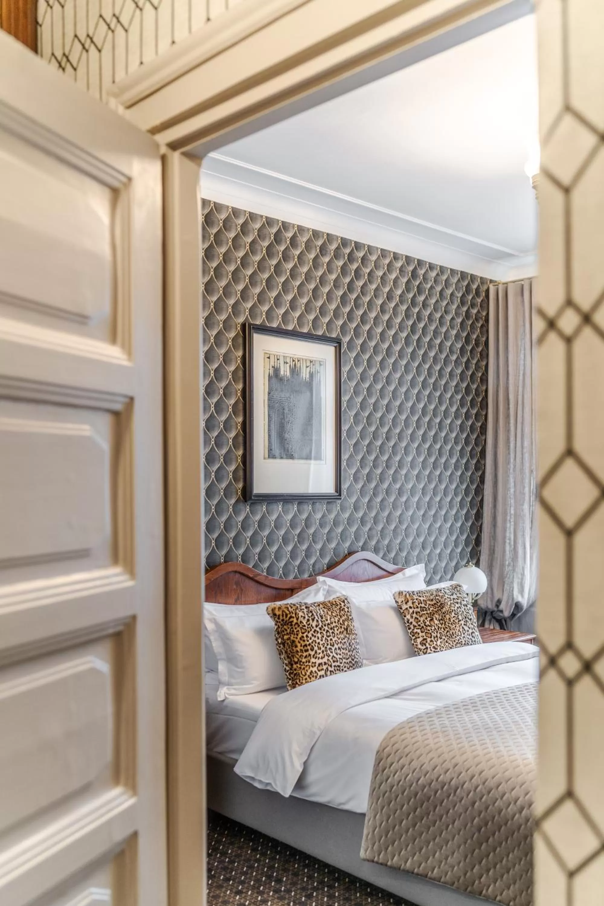 Bedroom, Bed in Hotel H15 Francuski Old Town - Destigo Hotels