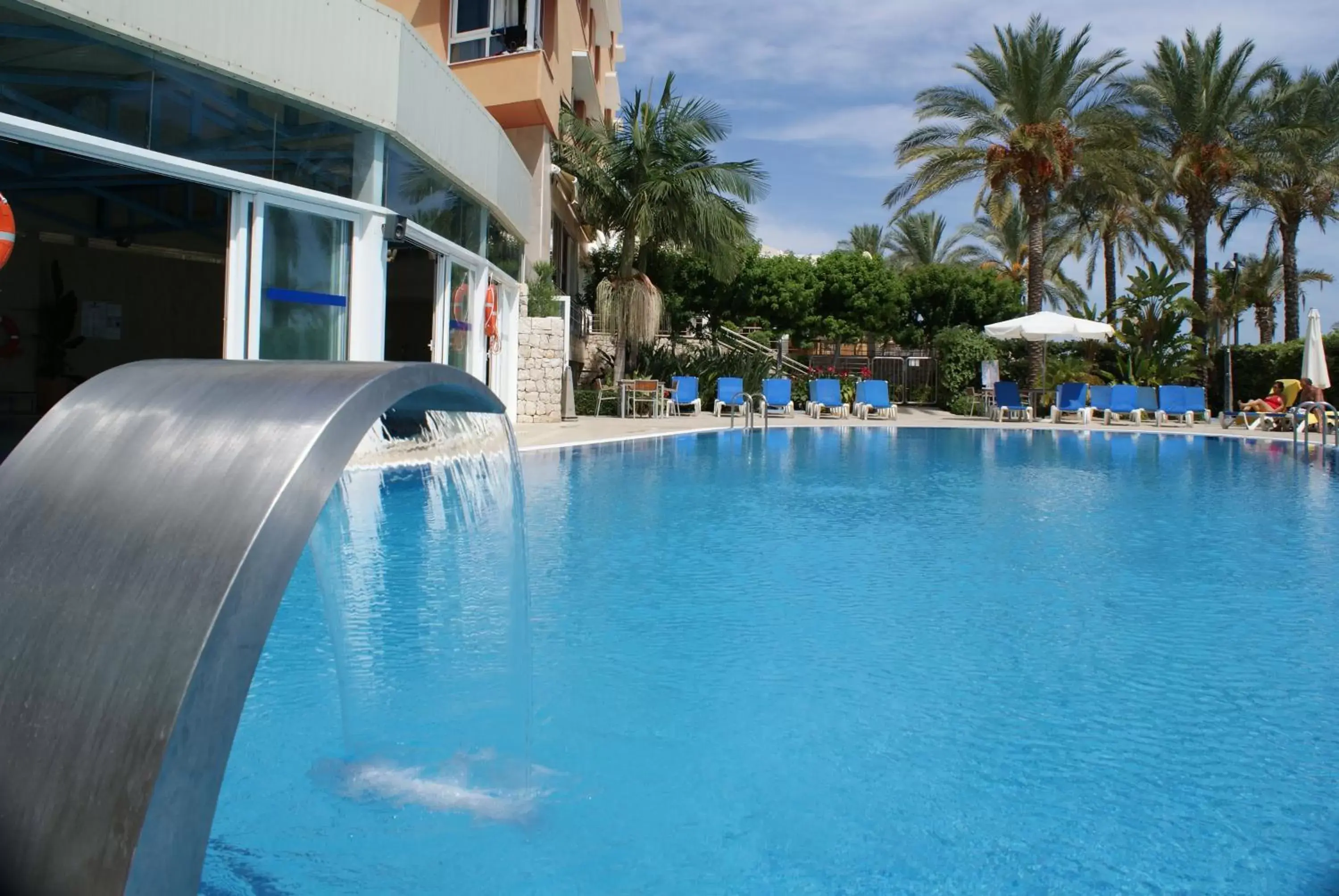 Swimming Pool in Hotel Puerto Juan Montiel Spa & Base Nautica