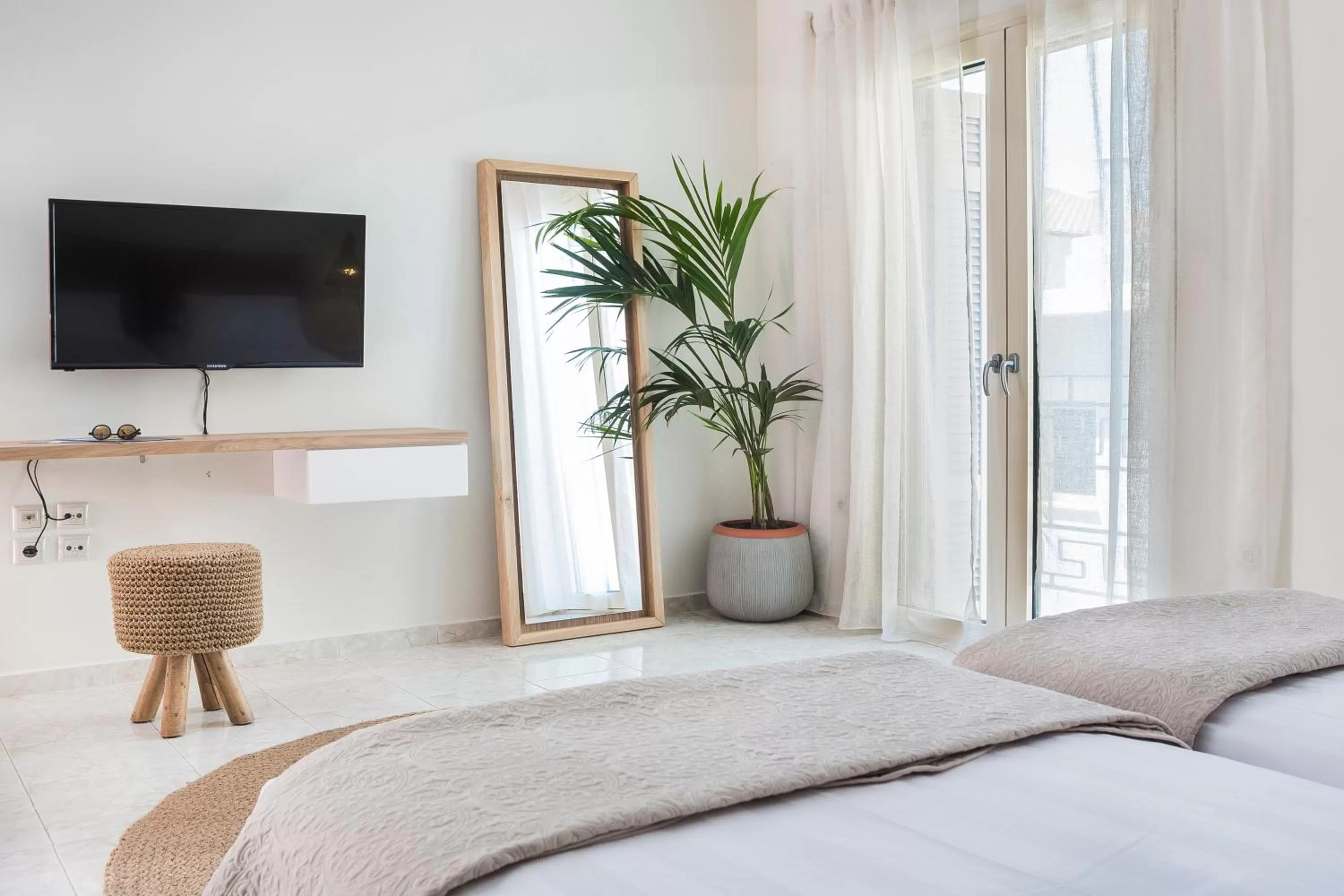 TV and multimedia, Bed in Argostoli Marina Suites
