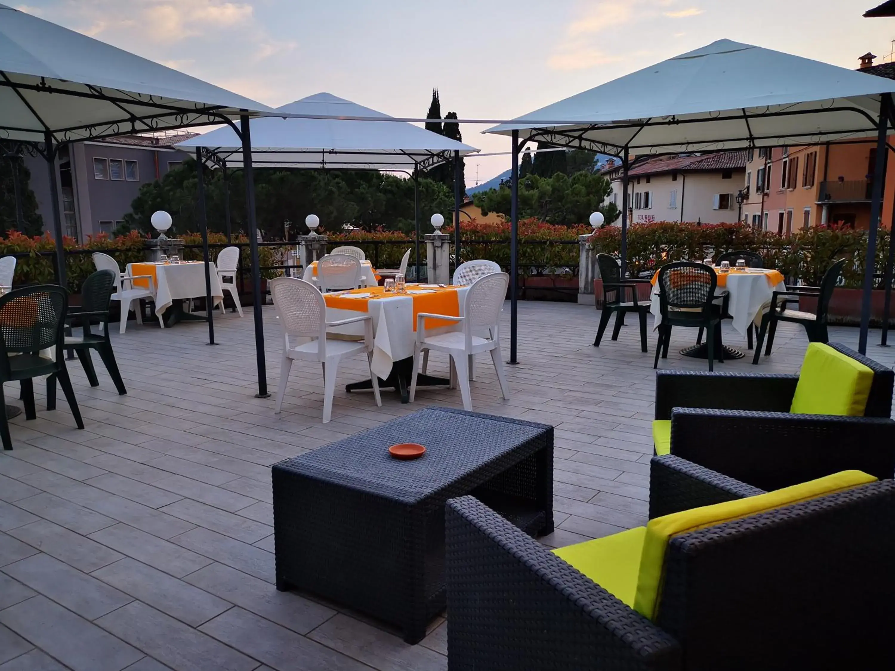 Balcony/Terrace, Restaurant/Places to Eat in Hotel Aquavite