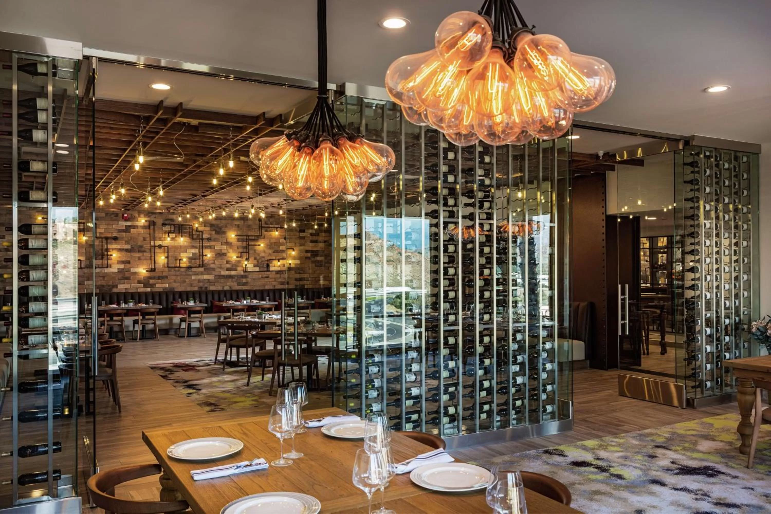 Restaurant/places to eat in Doubletree By Hilton Pomona