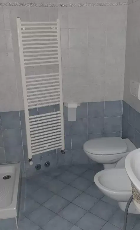 Bathroom in Hotel Ristorante Luina