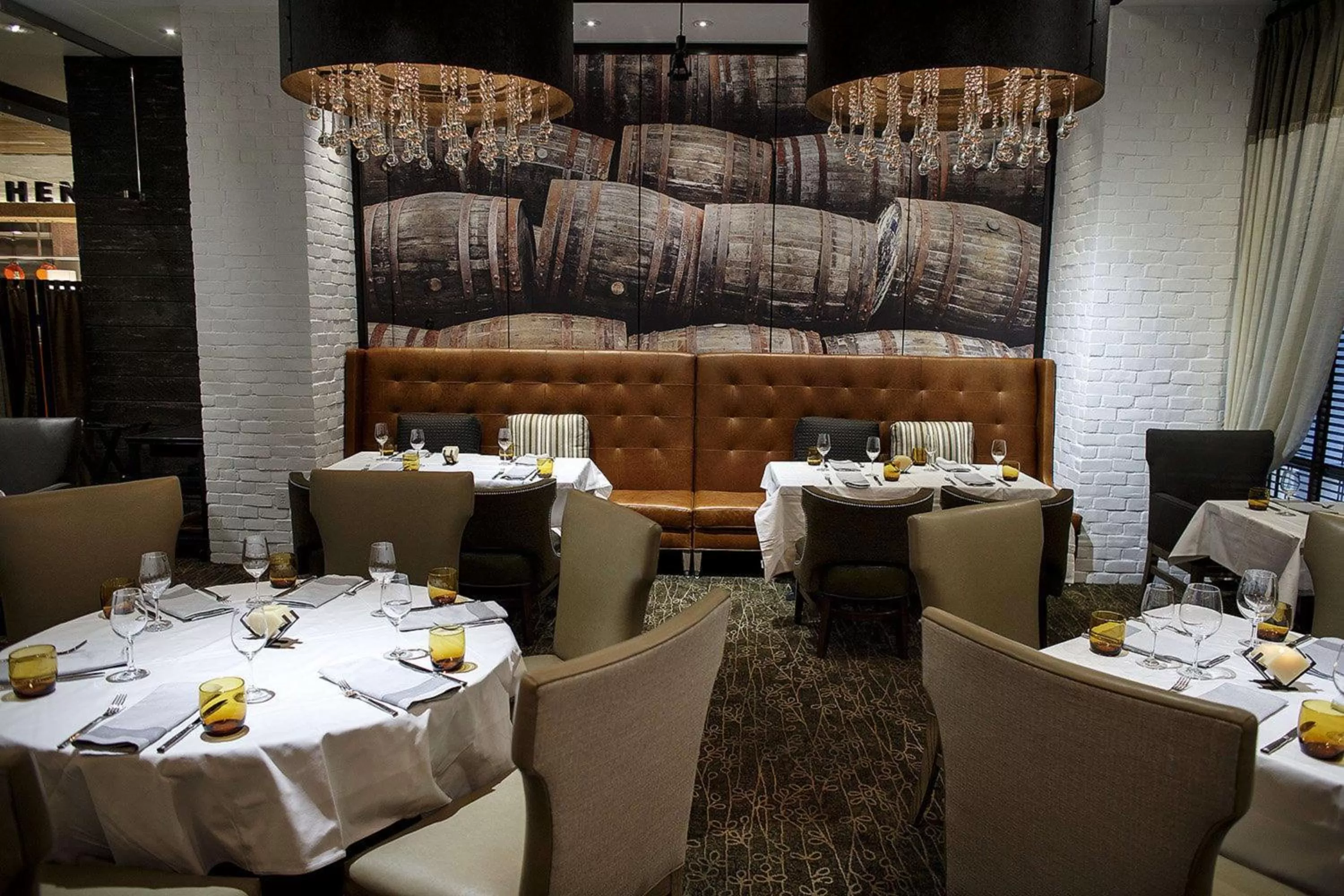 Restaurant/places to eat in Hilton Harrisburg near Hershey Park