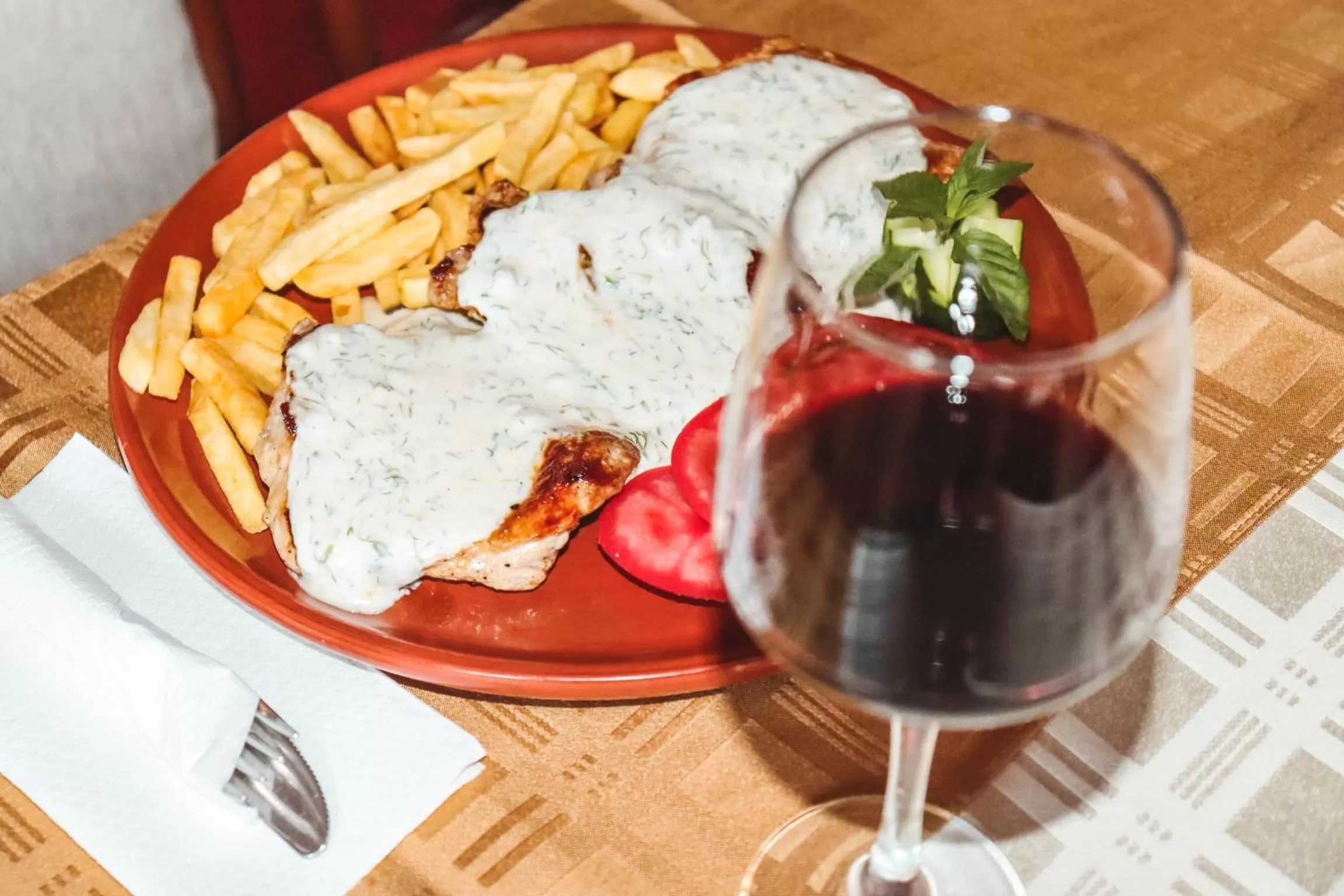 Food and drinks in Restoran & Motel Manjež