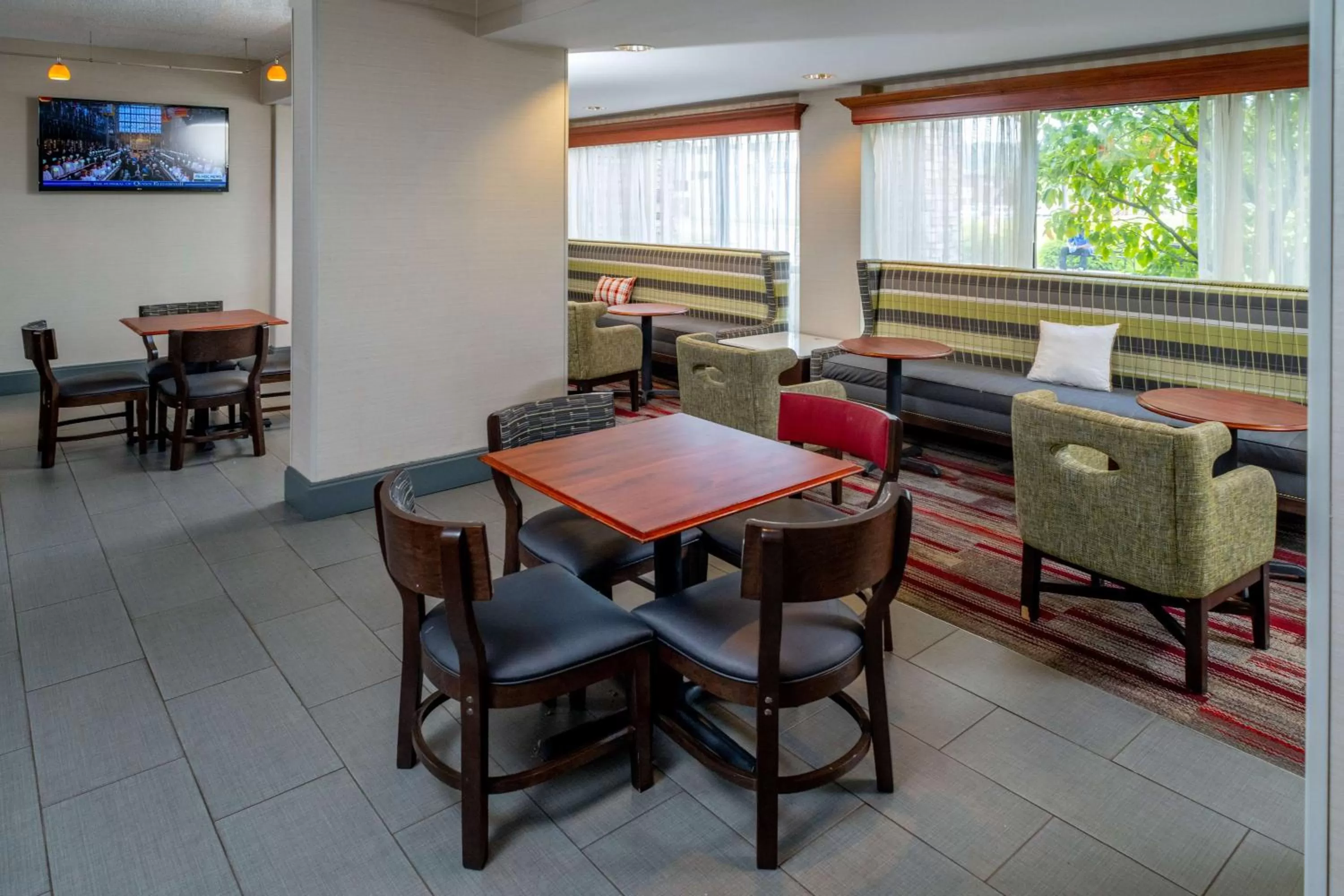 Lobby or reception in Hampton Inn Charleston Downtown