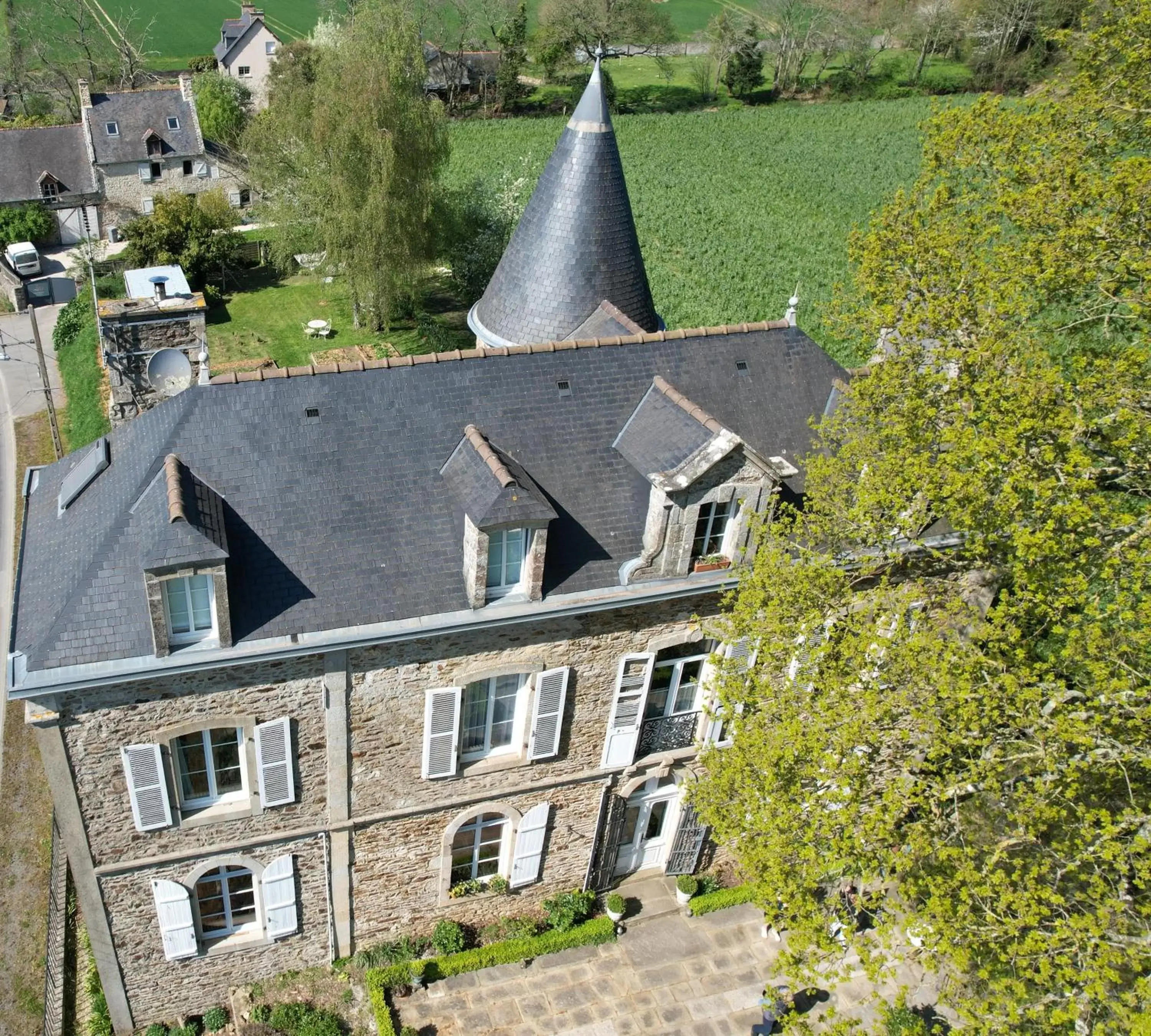 Property Building in Le Manoir de la Bigotière