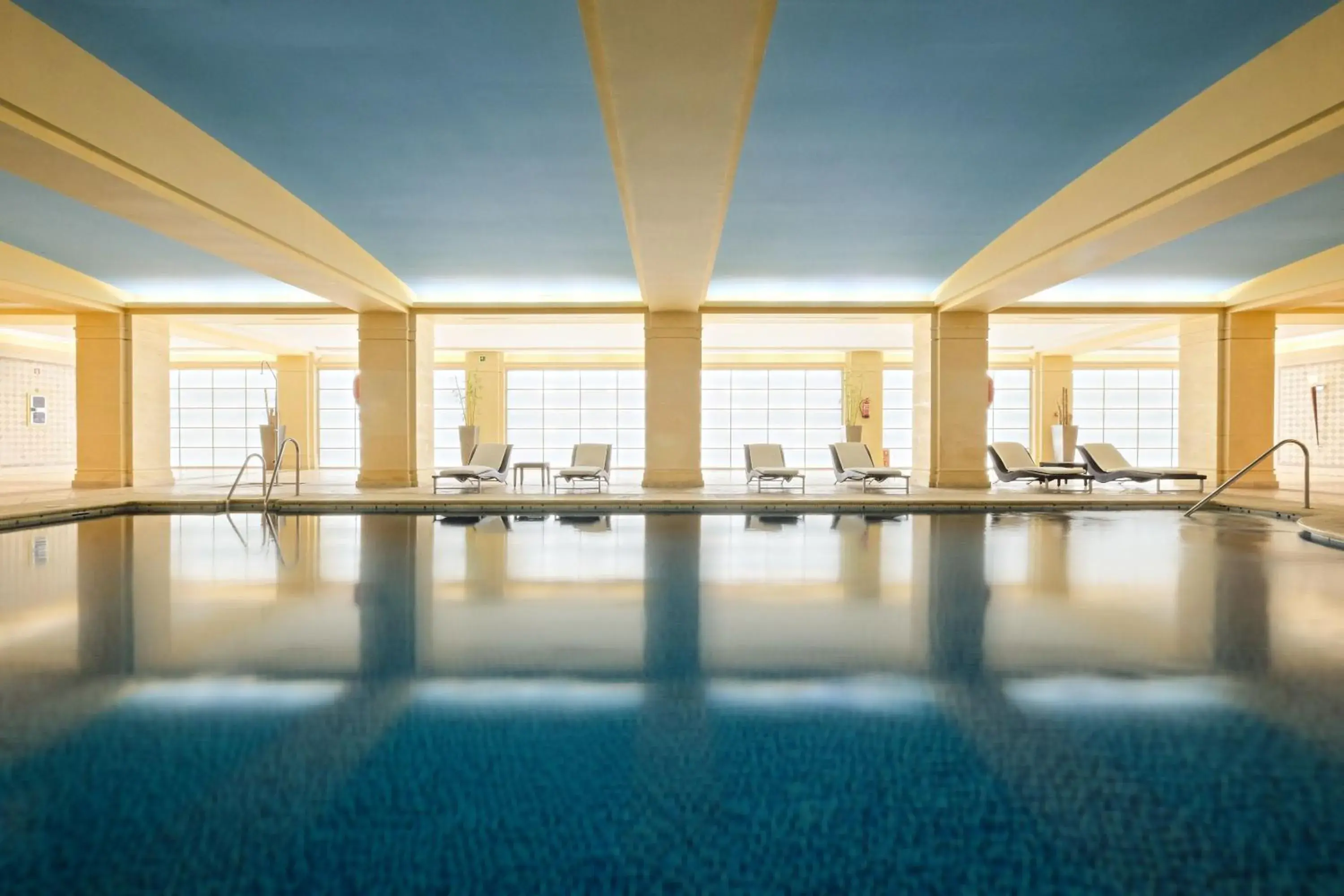 Swimming Pool in Envia Almería Apartments Spa & Golf