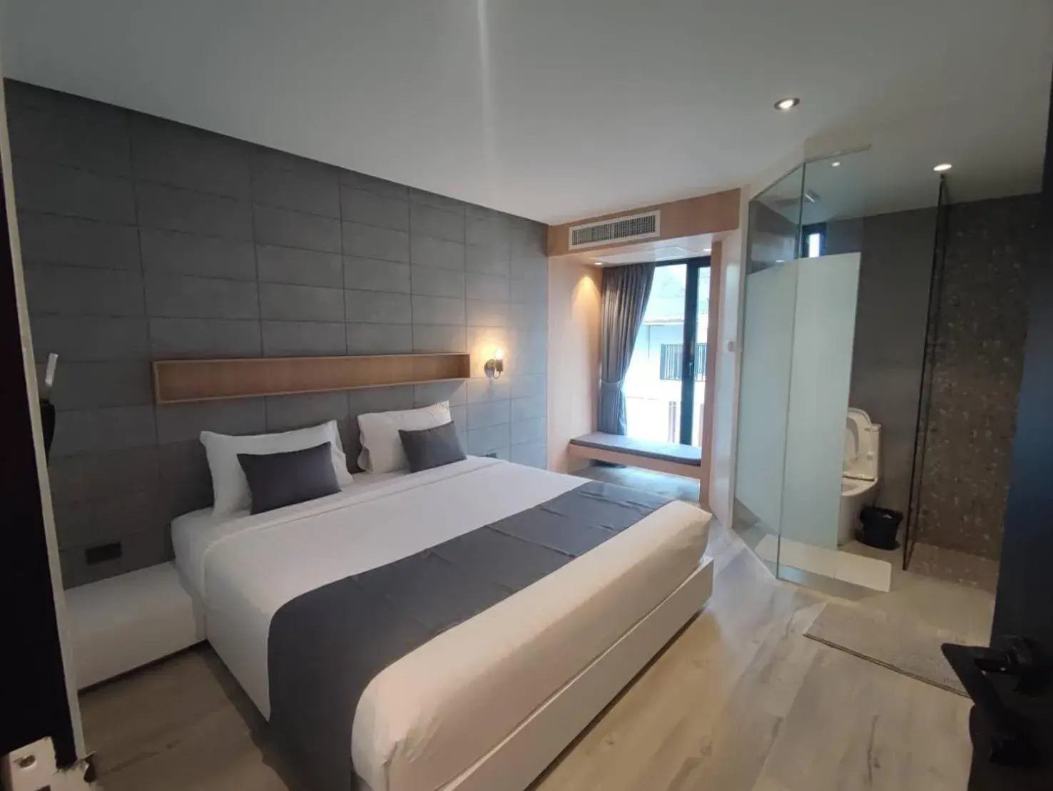 Bed in Nirundorn Resort Chaam