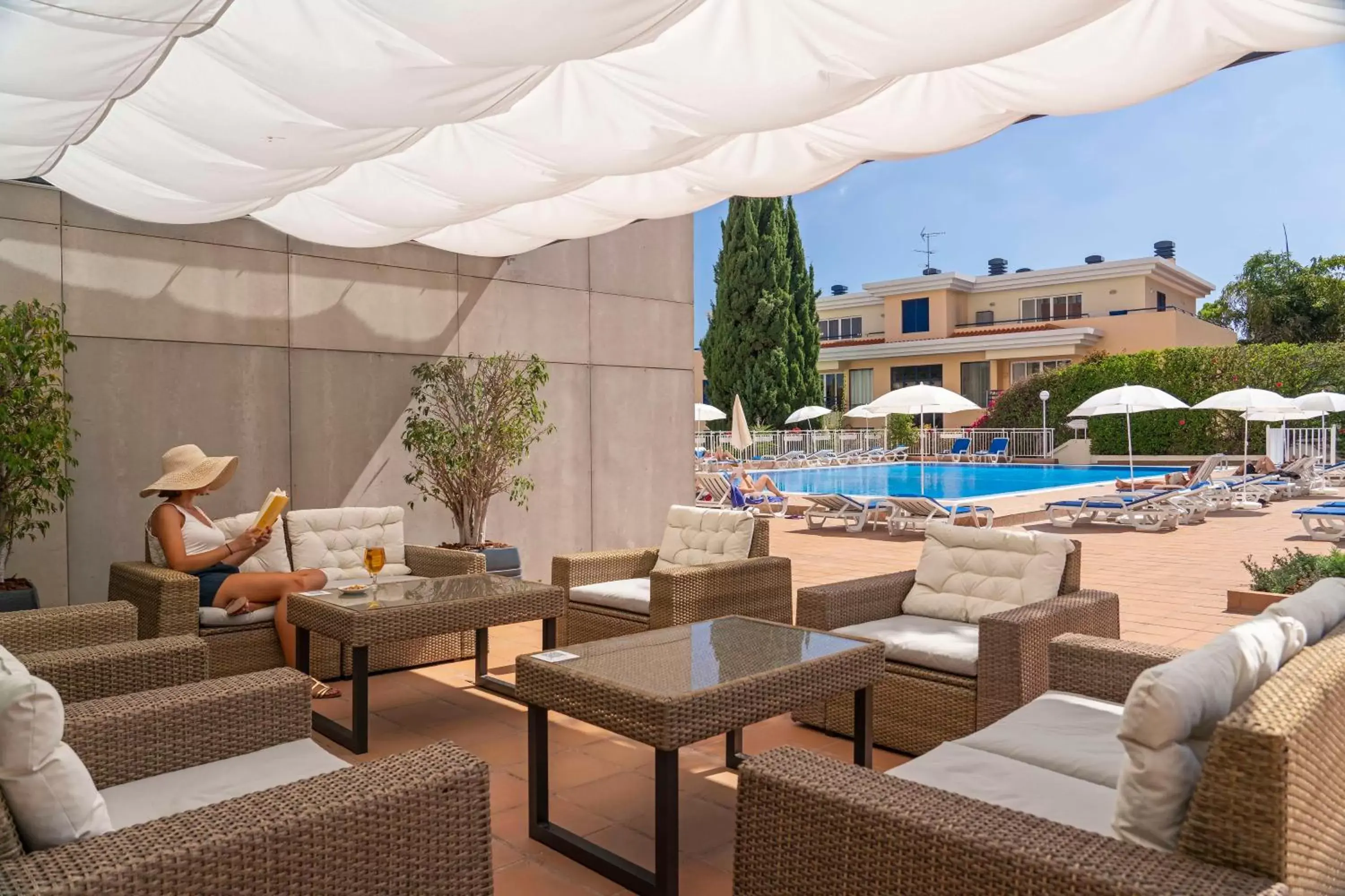 Lounge or bar, Swimming Pool in Dorisol Mimosa Studio Hotel