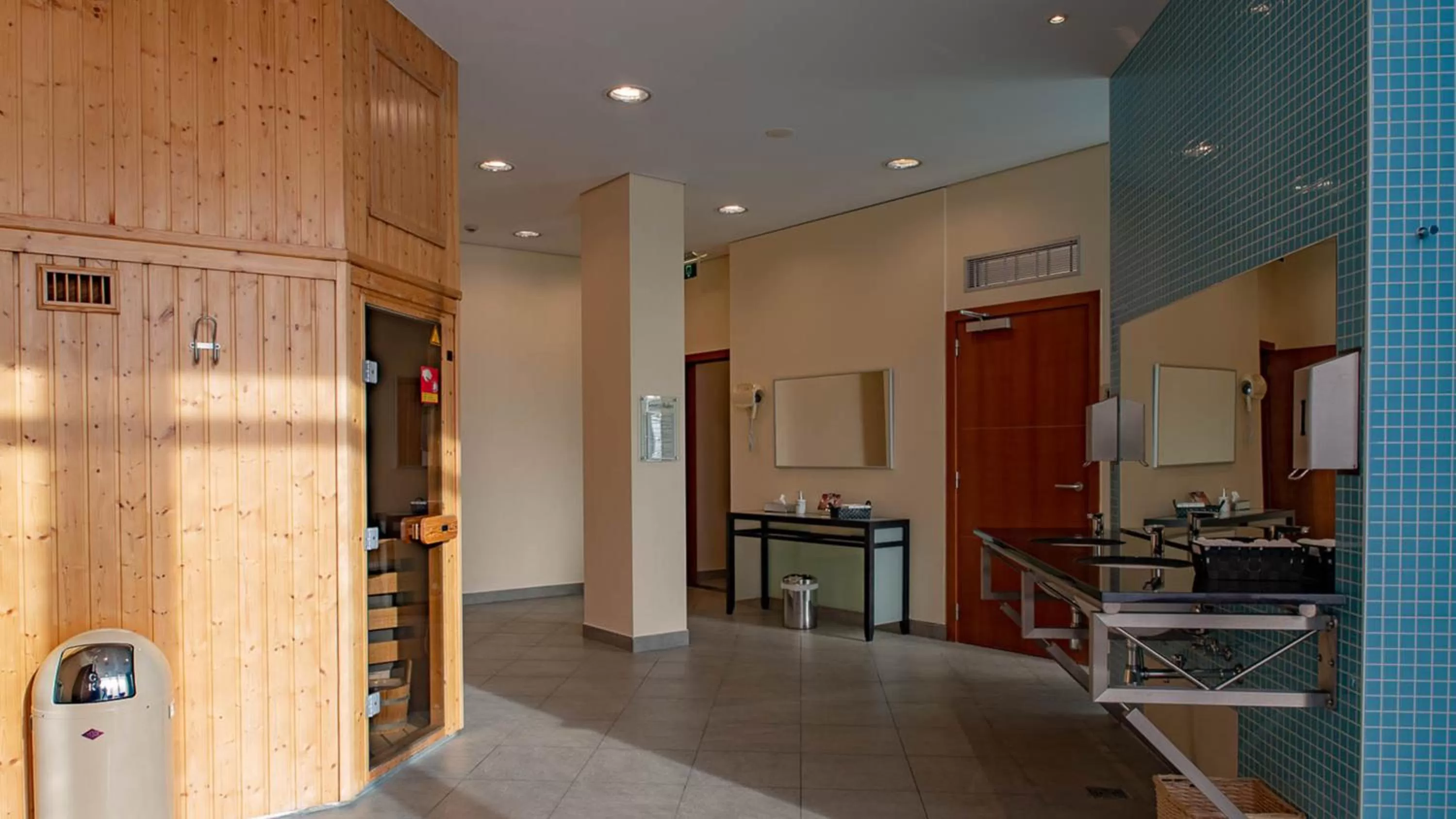 Fitness centre/facilities in Crowne Plaza Brussels Airport by IHG