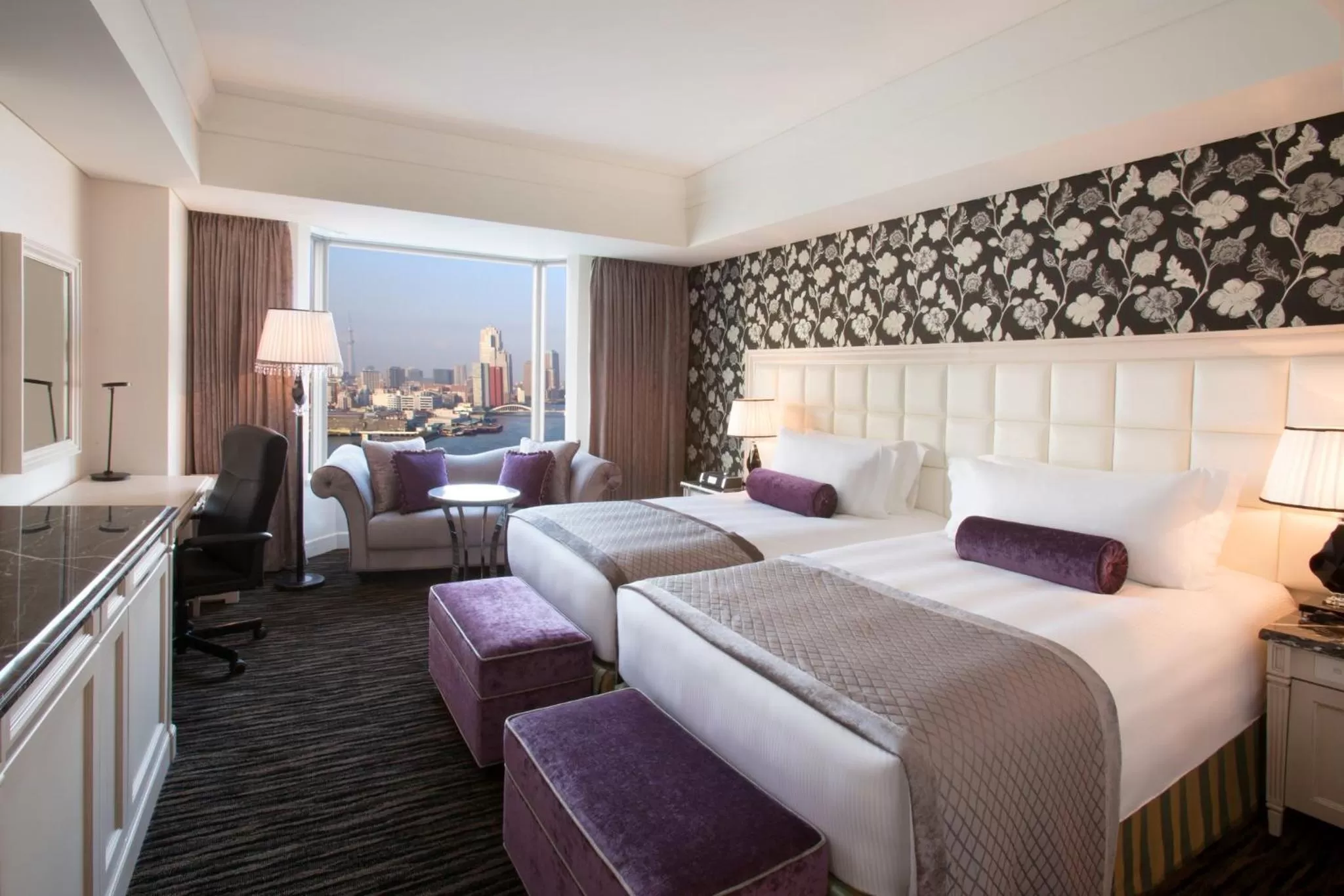 Photo of the whole room, Bed in InterContinental Tokyo Bay by IHG