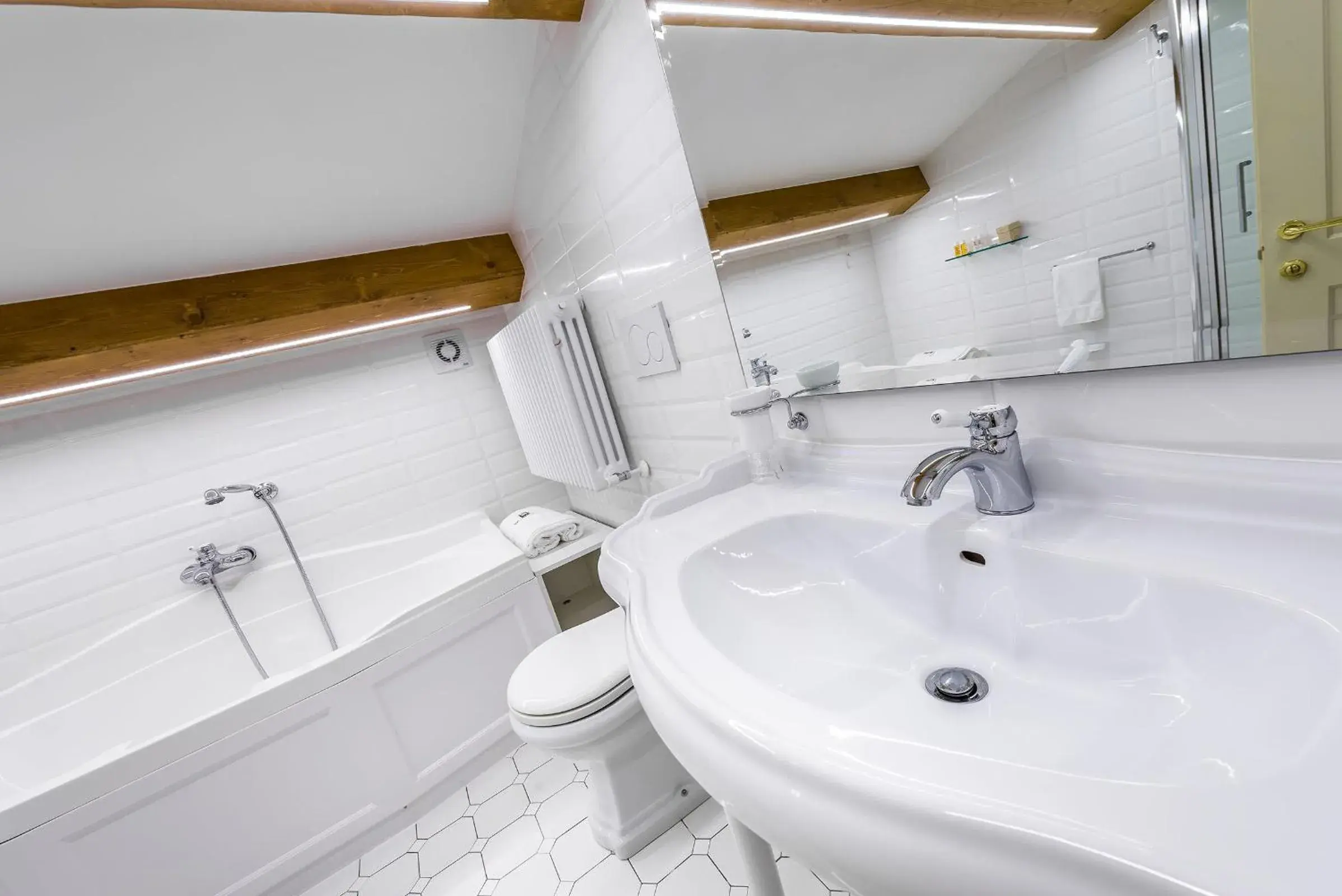 Bathroom in Relais Paradiso Resort & Spa