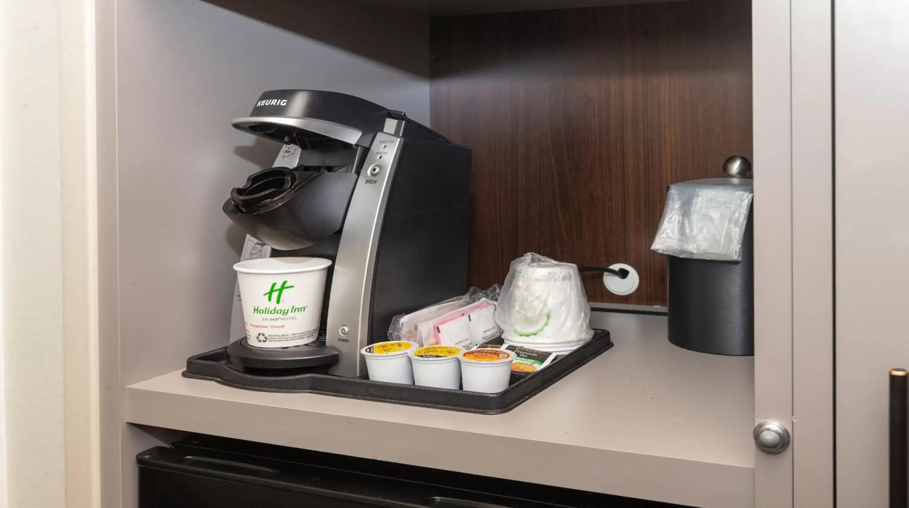 Lobby or reception in Holiday Inn Cleveland - South Independence by IHG Lobby or reception in Holiday Inn Cleveland - South Independence by IHG