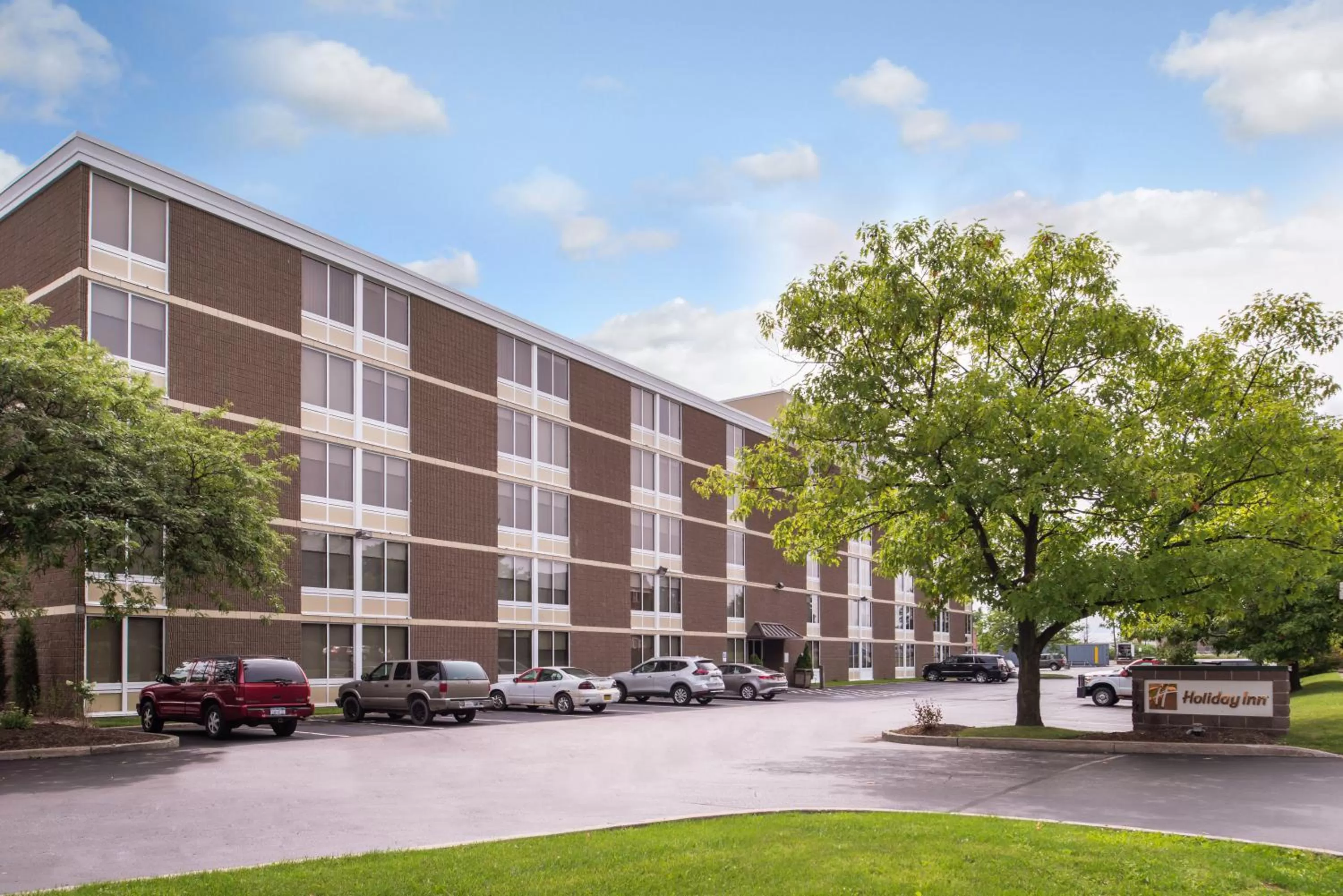 Property building in Holiday Inn Auburn-Finger Lakes Region by IHG