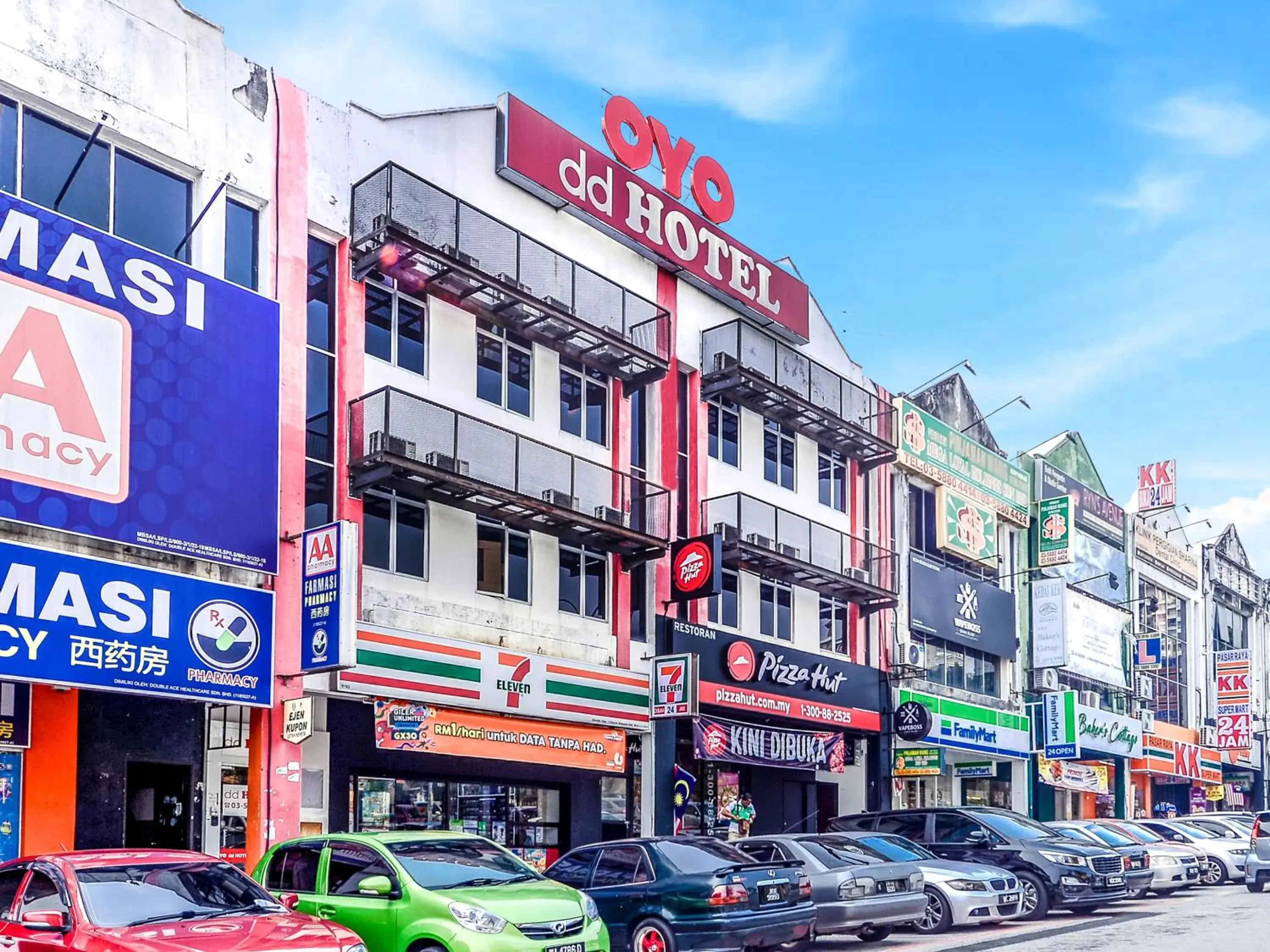 Property building in Hotel O Shah Alam Near IDCC Convention Centre Formerly DD hotel Property building in Hotel O Shah Alam Near IDCC Convention Centre Formerly DD hotel