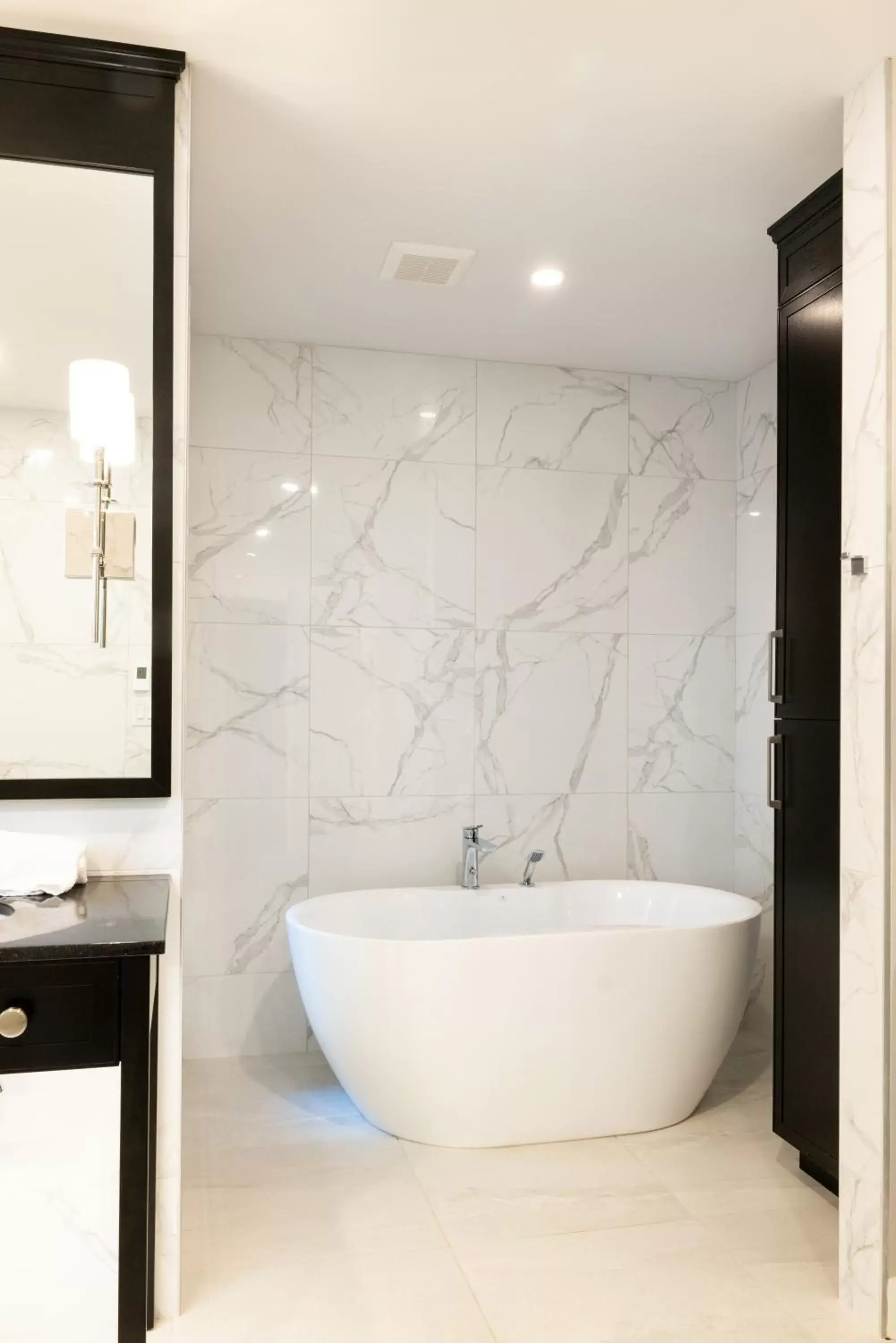 Bathroom in Ripplecove Hotel & Spa