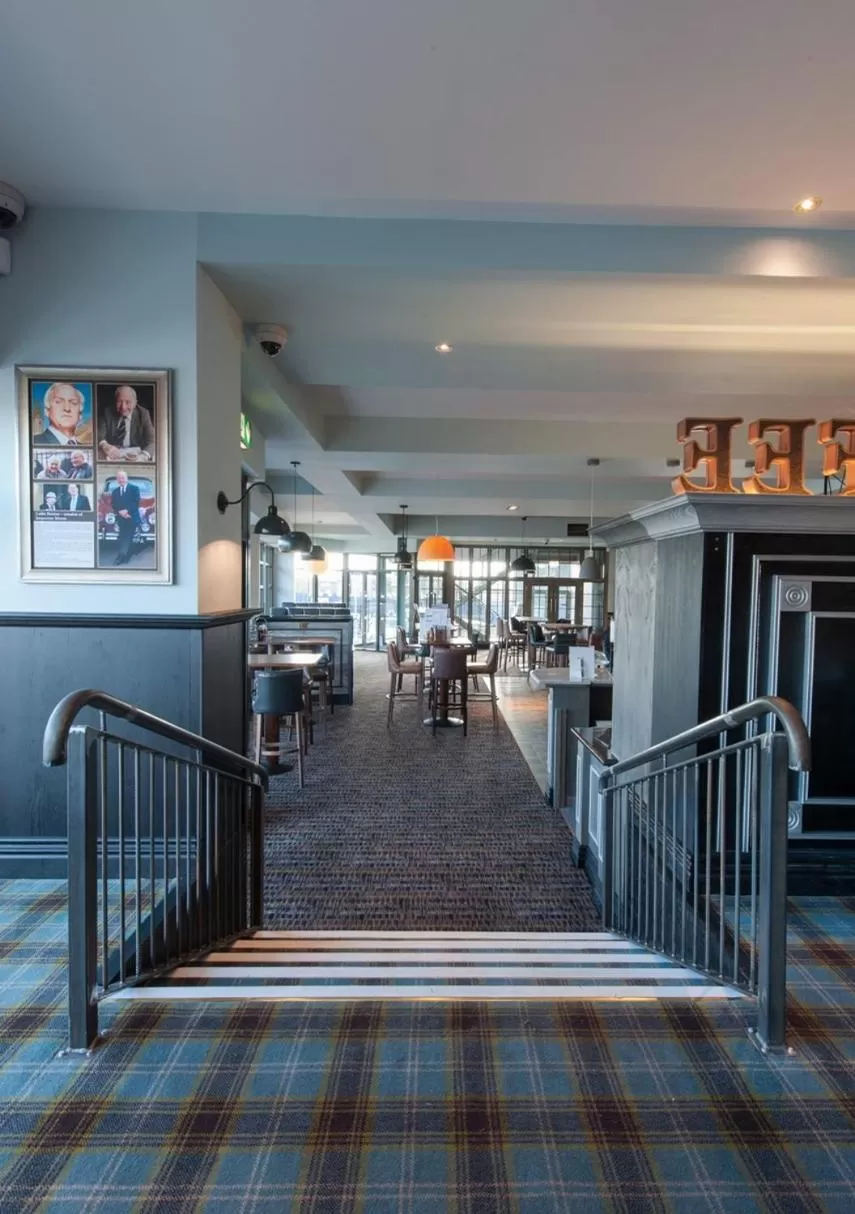 Day in The Saxon Crown Wetherspoon