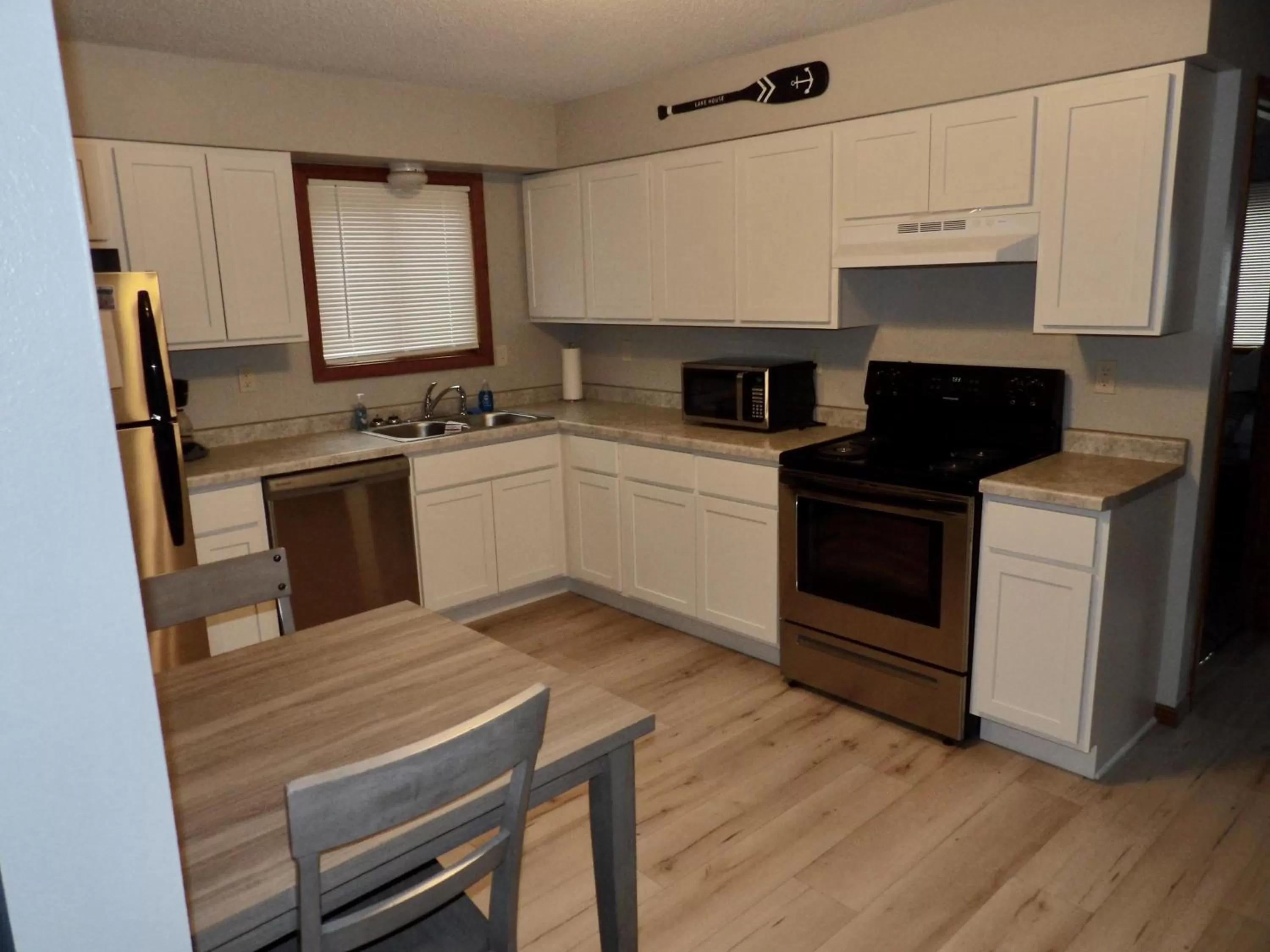 Kitchen or kitchenette in The Washburn Inn