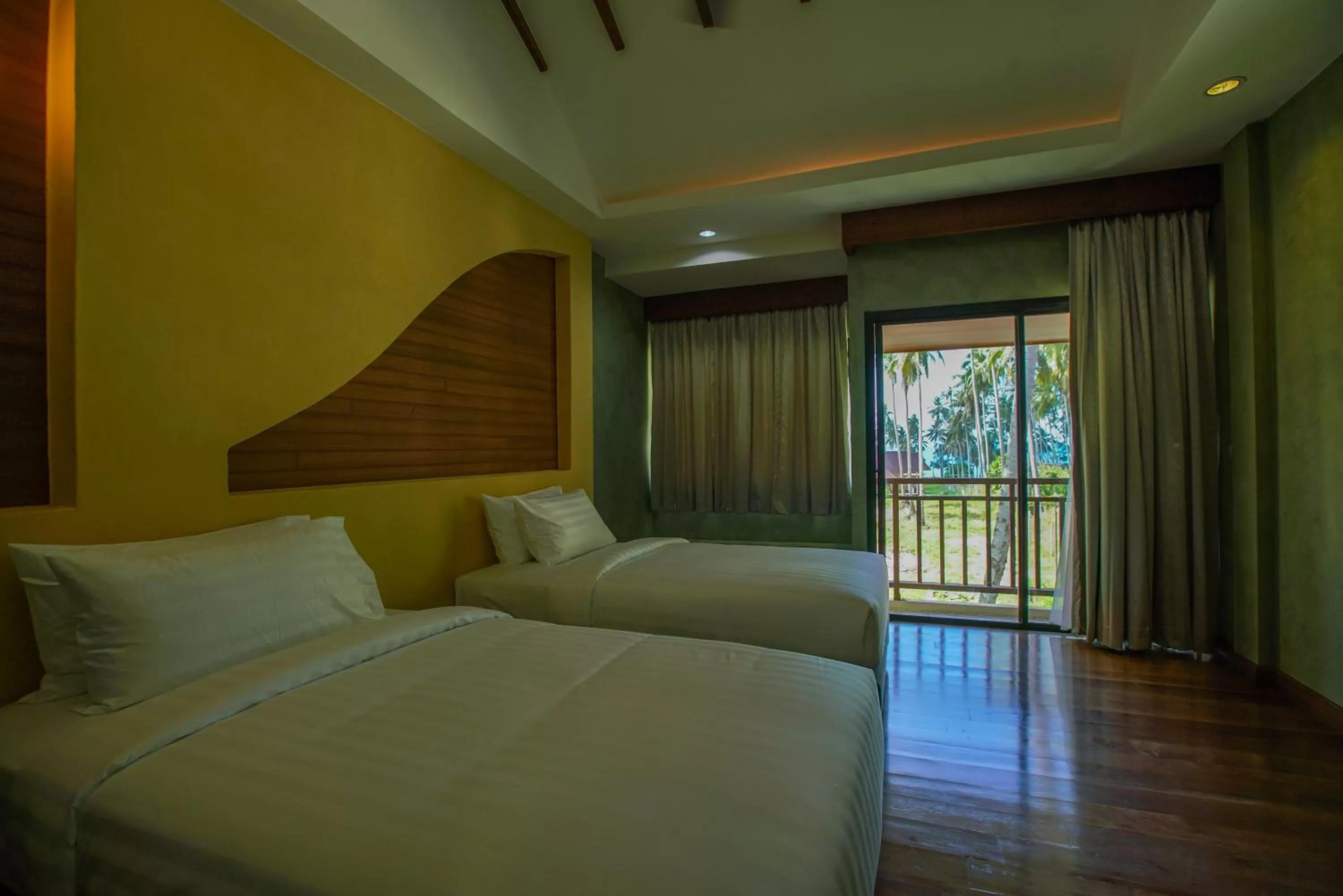 Facade/entrance, Bed in Koh Kood Paradise Beach