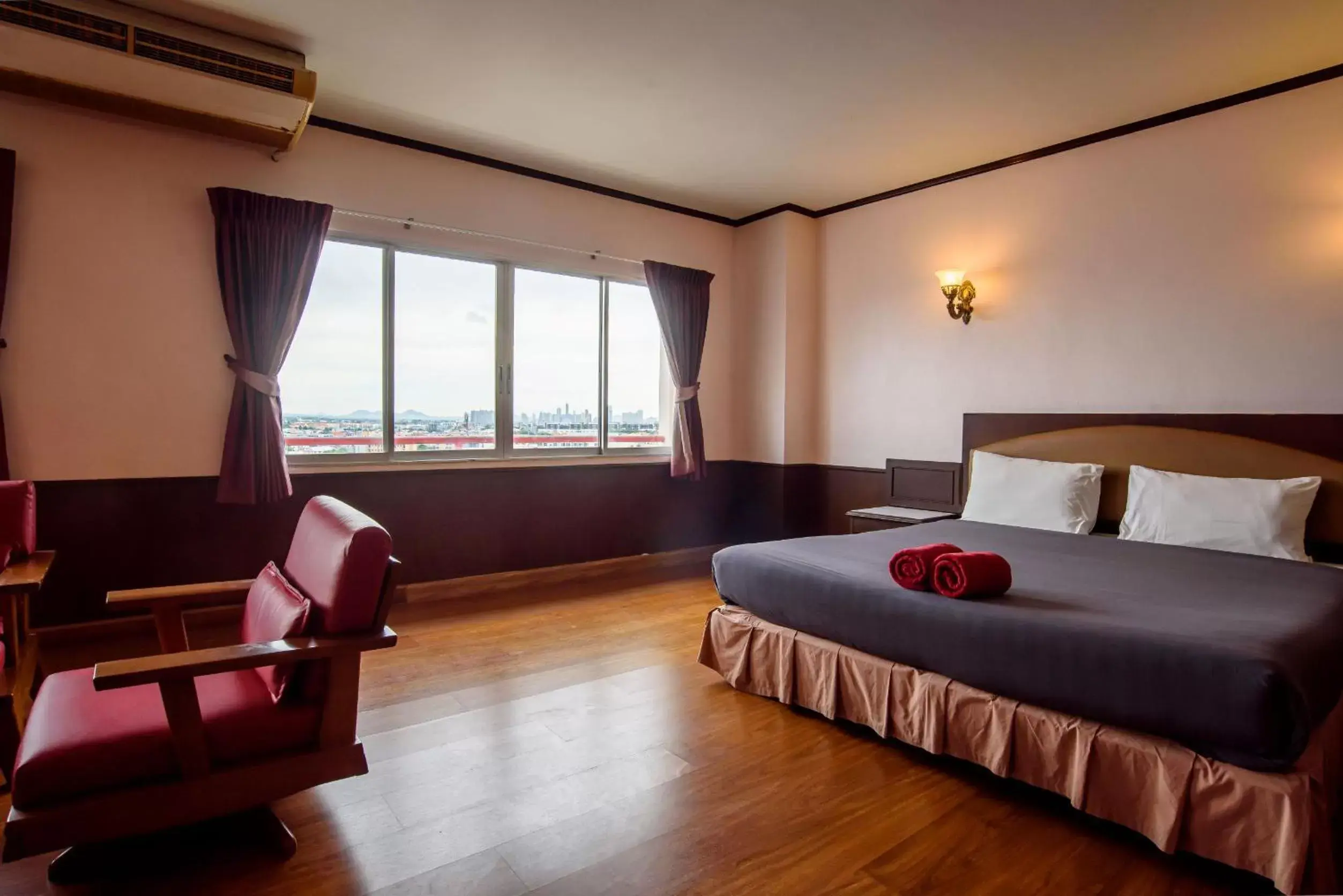 Bed in Marine Yensabai Pattaya Bed in Marine Yensabai Pattaya