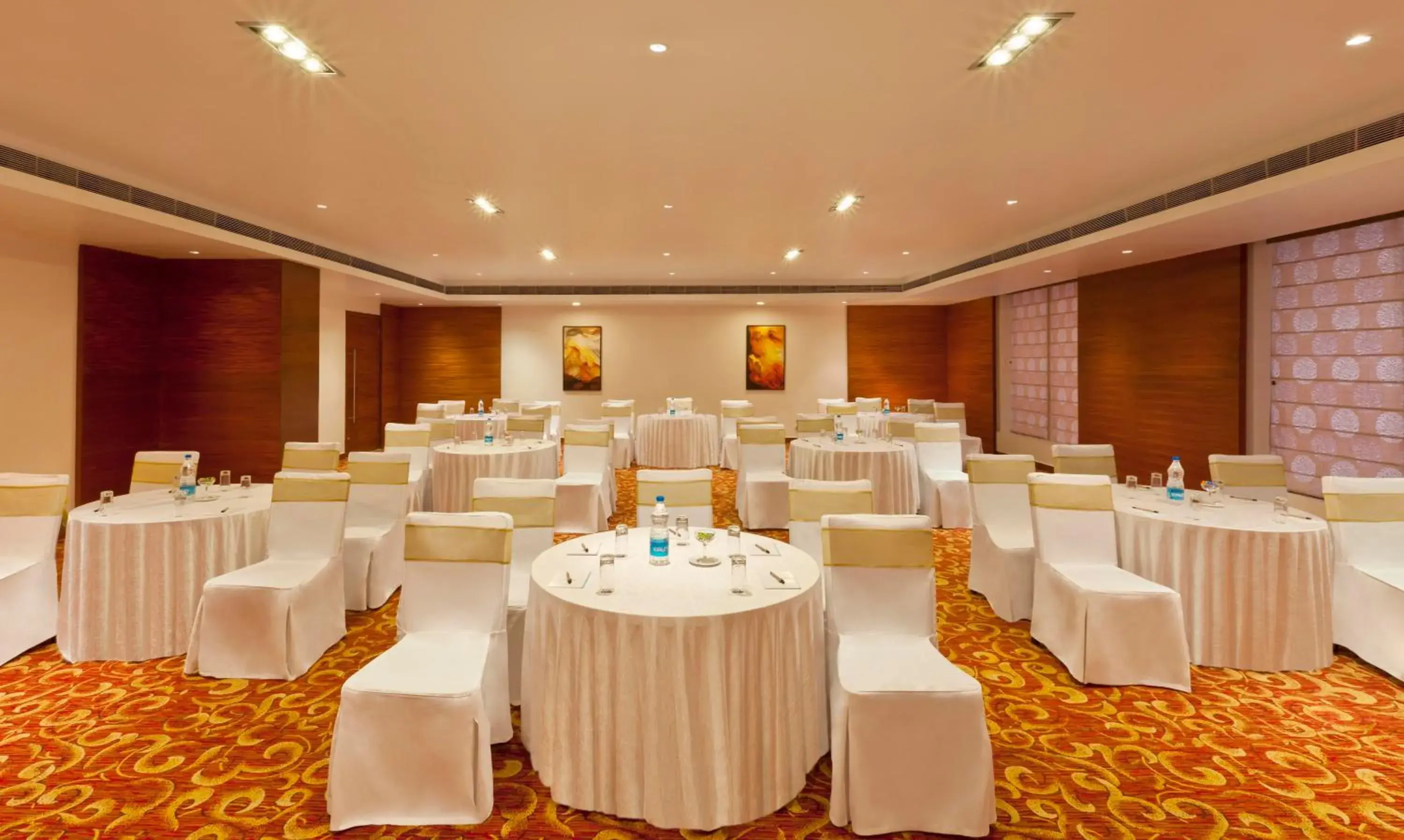 Business facilities in Hotel Gokulam Park - Coimbatore