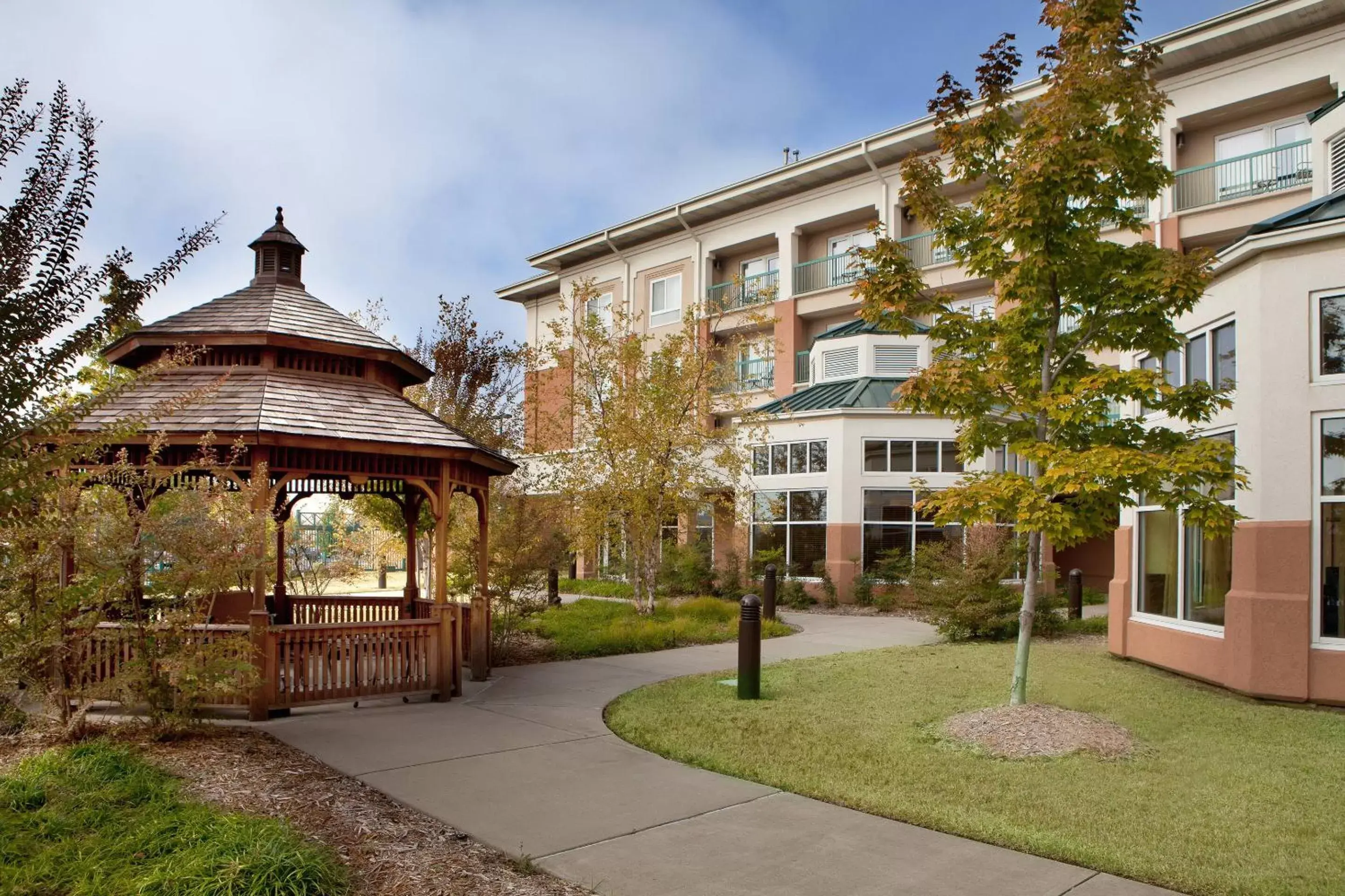 Patio, Property Building in Courtyard by Marriott Fort Smith Downtown