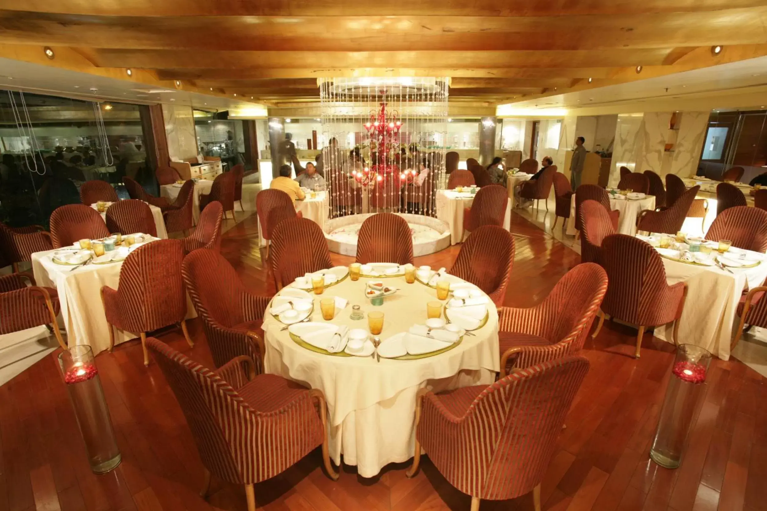 Restaurant/Places to Eat in Jaypee Siddharth Hotel