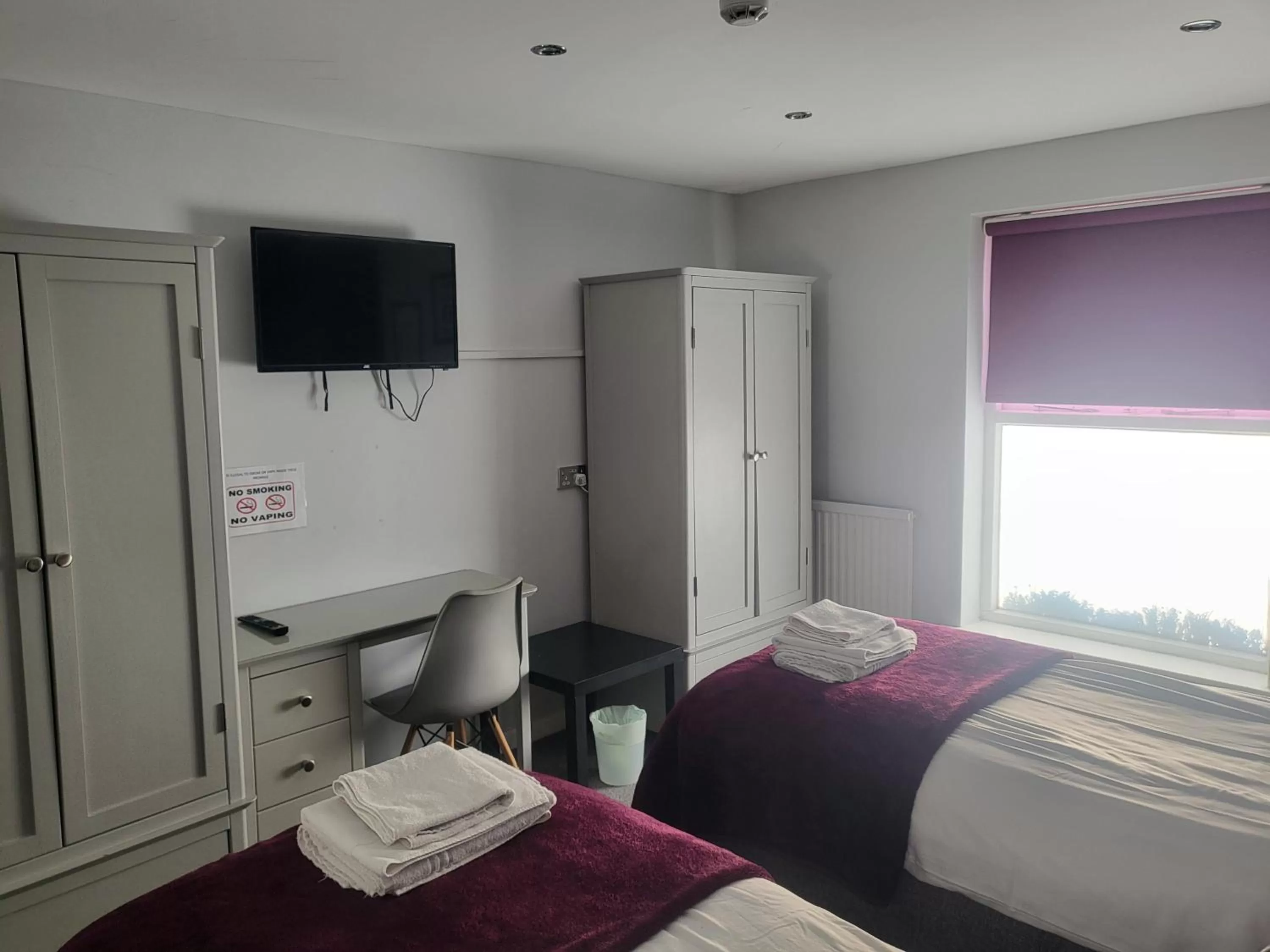 TV/Entertainment Center in Watton Vibe Hotel