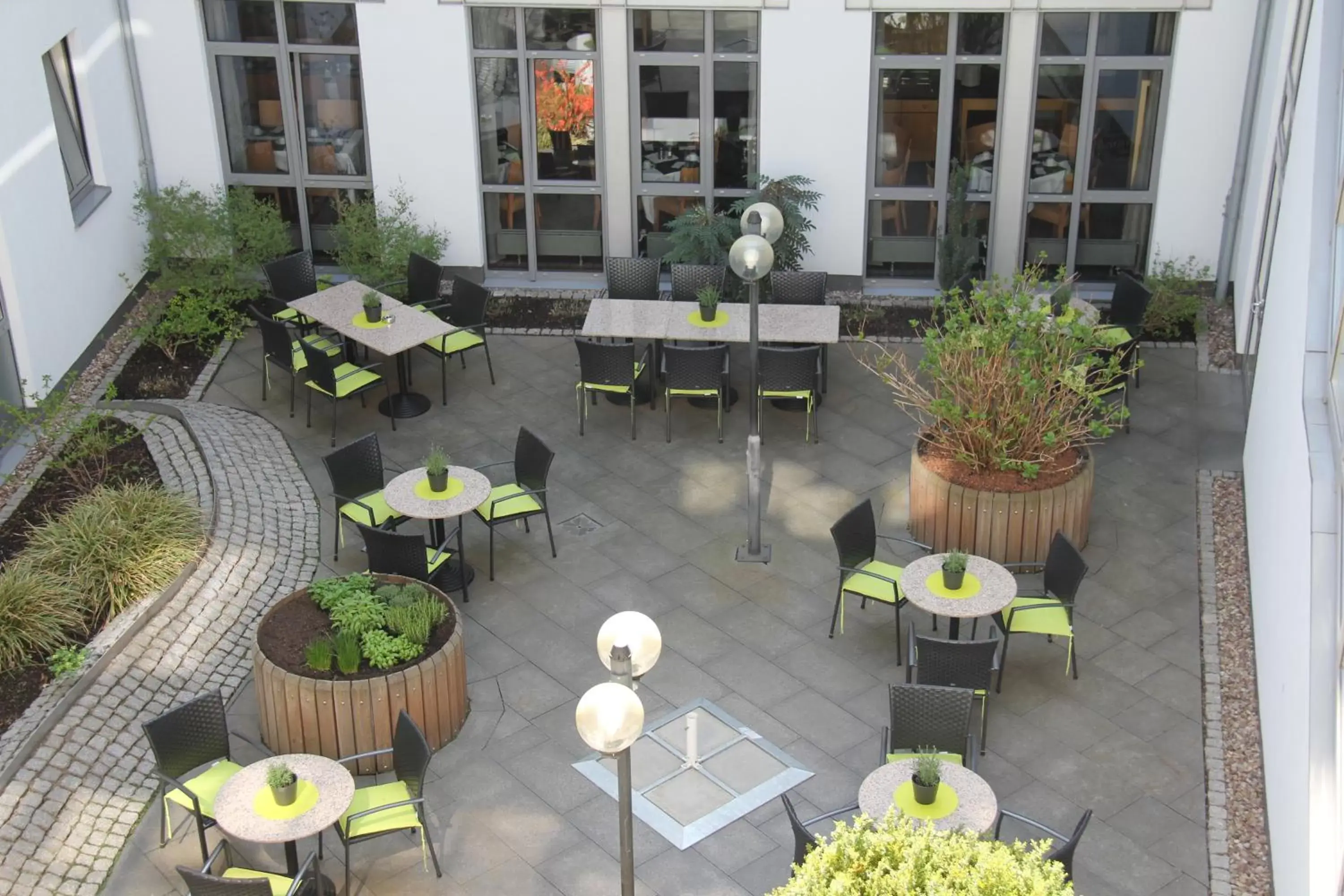 Balcony/Terrace, Restaurant/Places to Eat in Hotel Krämerbrücke Erfurt