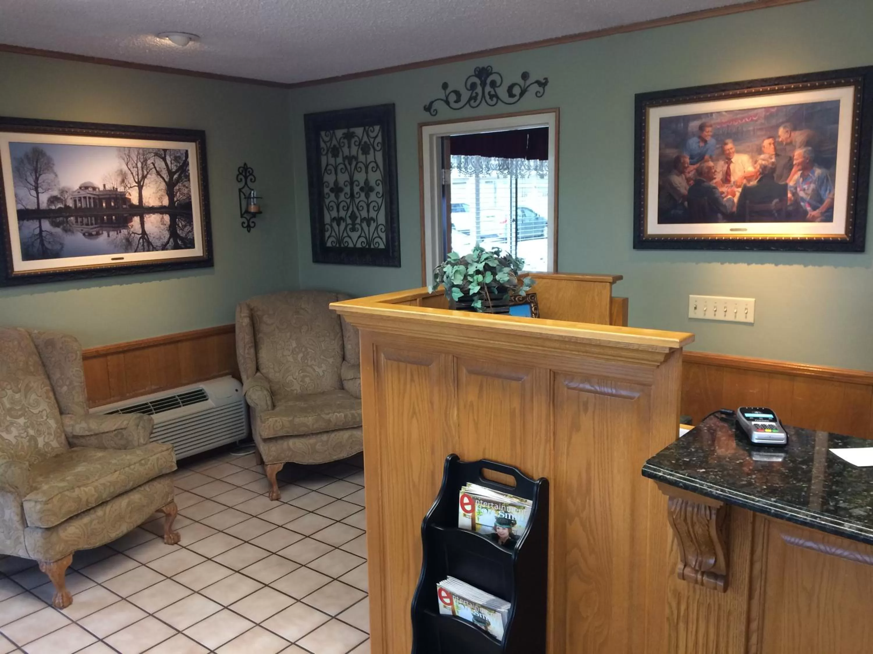 Continental breakfast in Interstate Inn