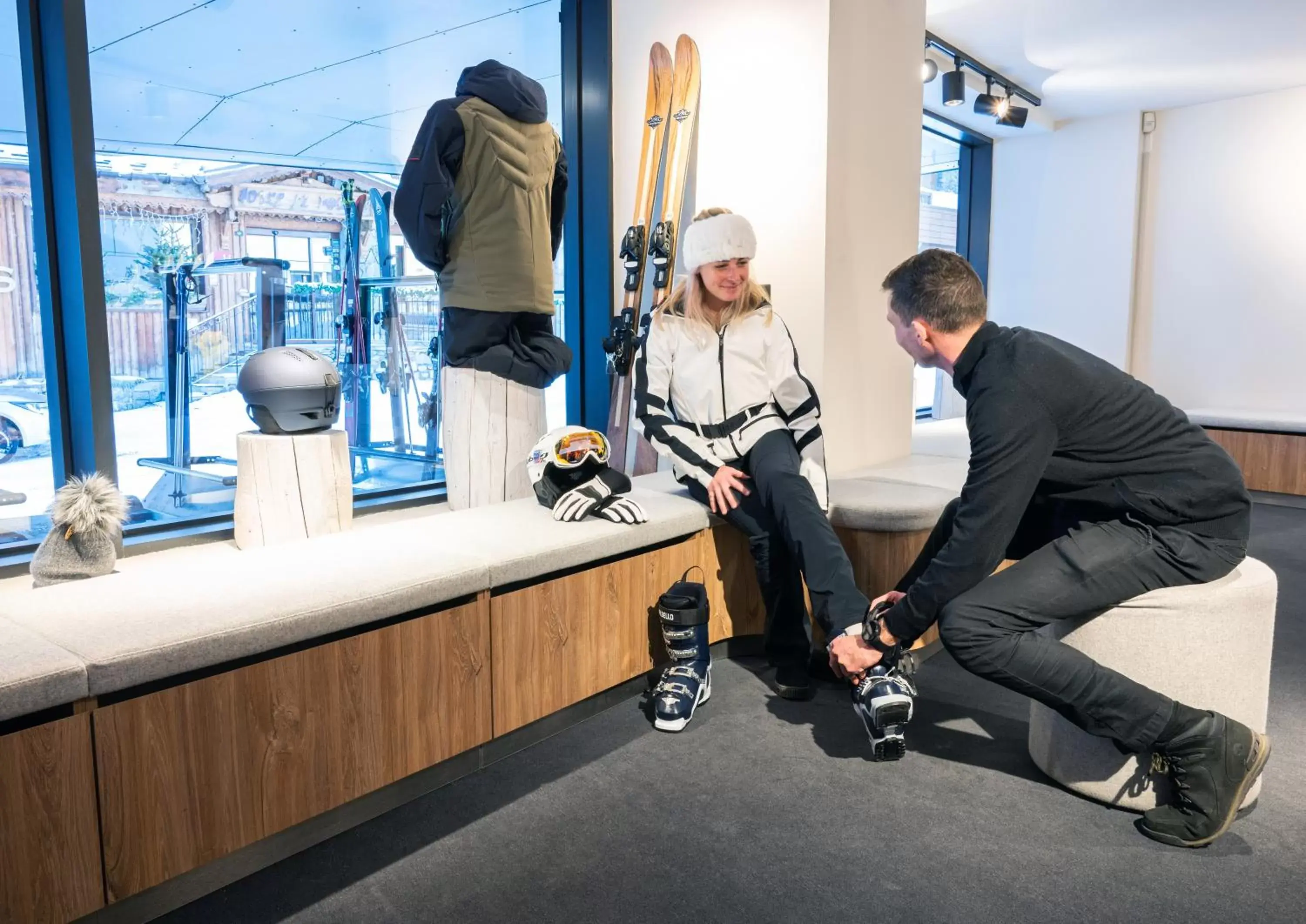 Skiing in Hôtel VoulezVous by Les Etincelles