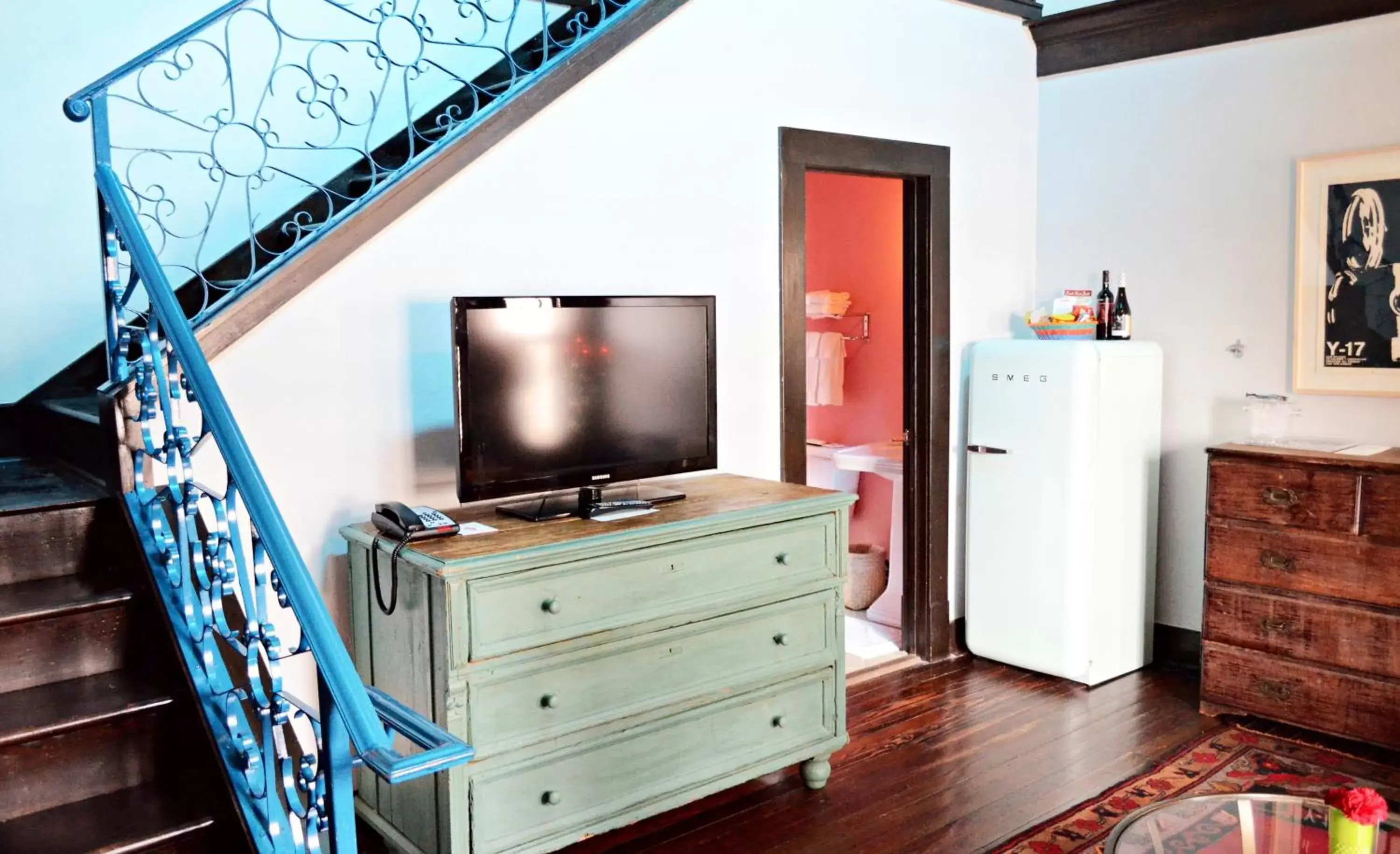 Decorative detail, TV/Entertainment Center in Hotel Havana