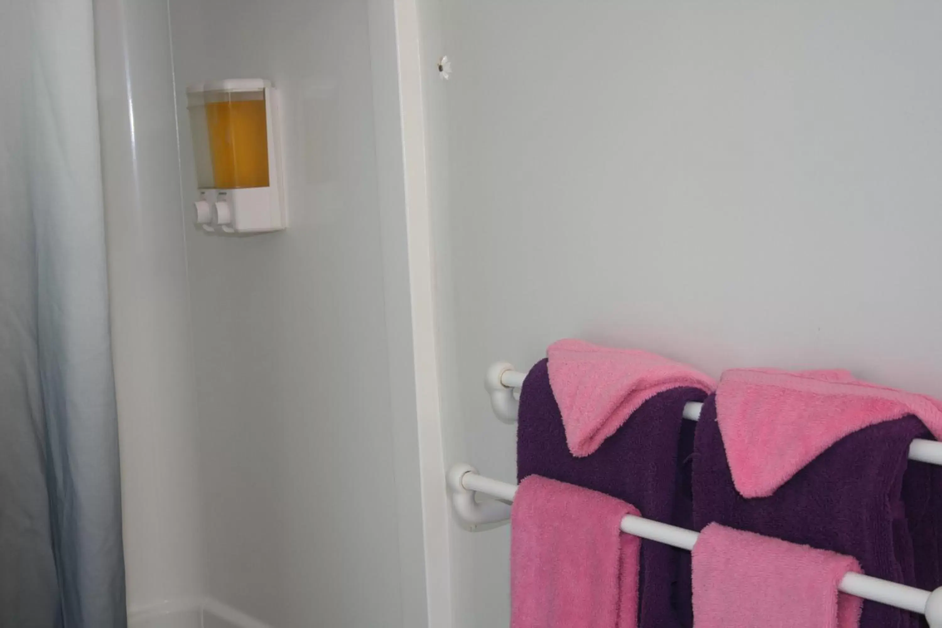 Bathroom, Seating Area in Beach Front Motel Cedar Key