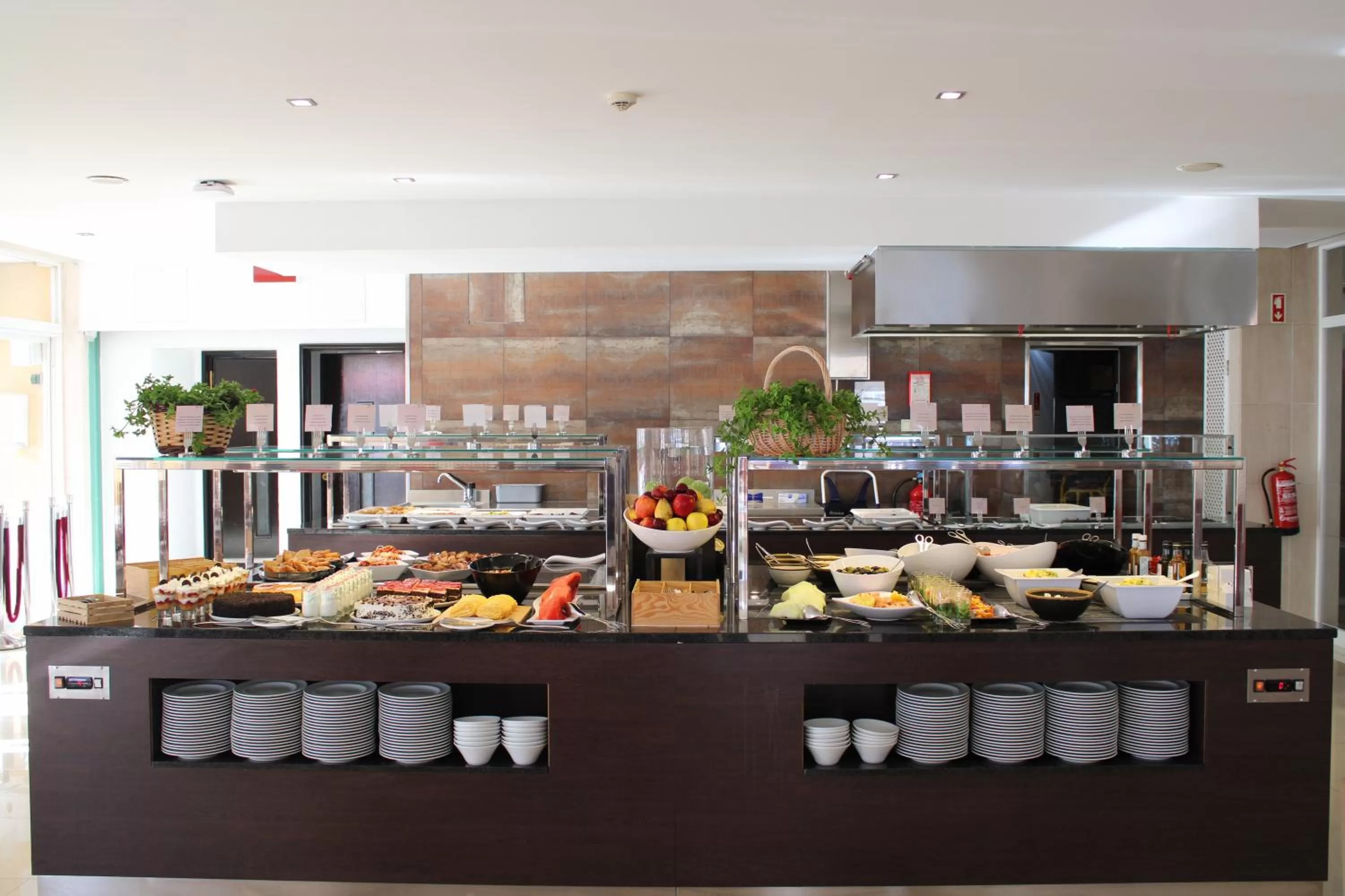 Restaurant/places to eat in AP Oriental Beach - Adults Friendly