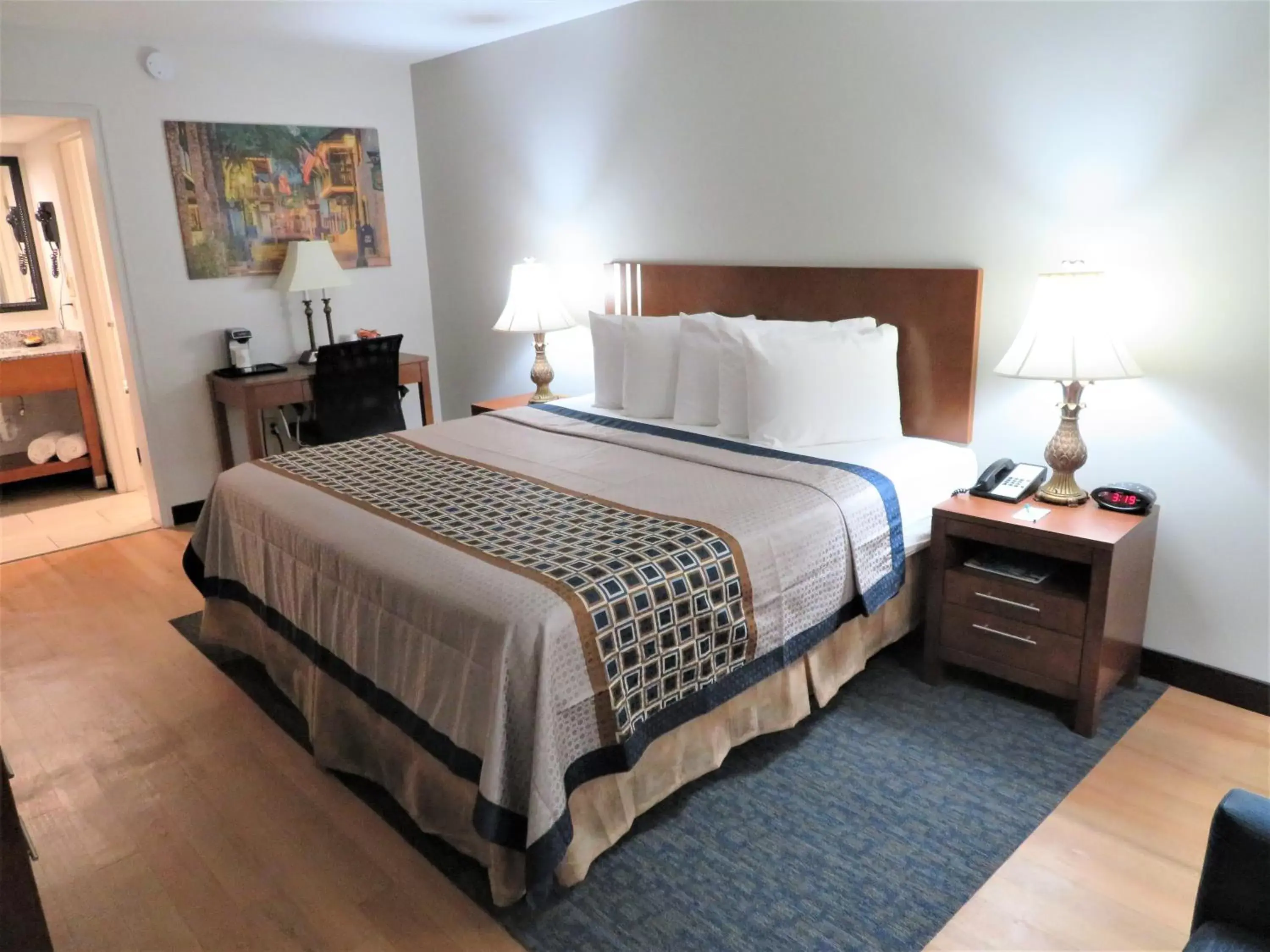 Bed in Smart Stay Inn - Saint Augustine