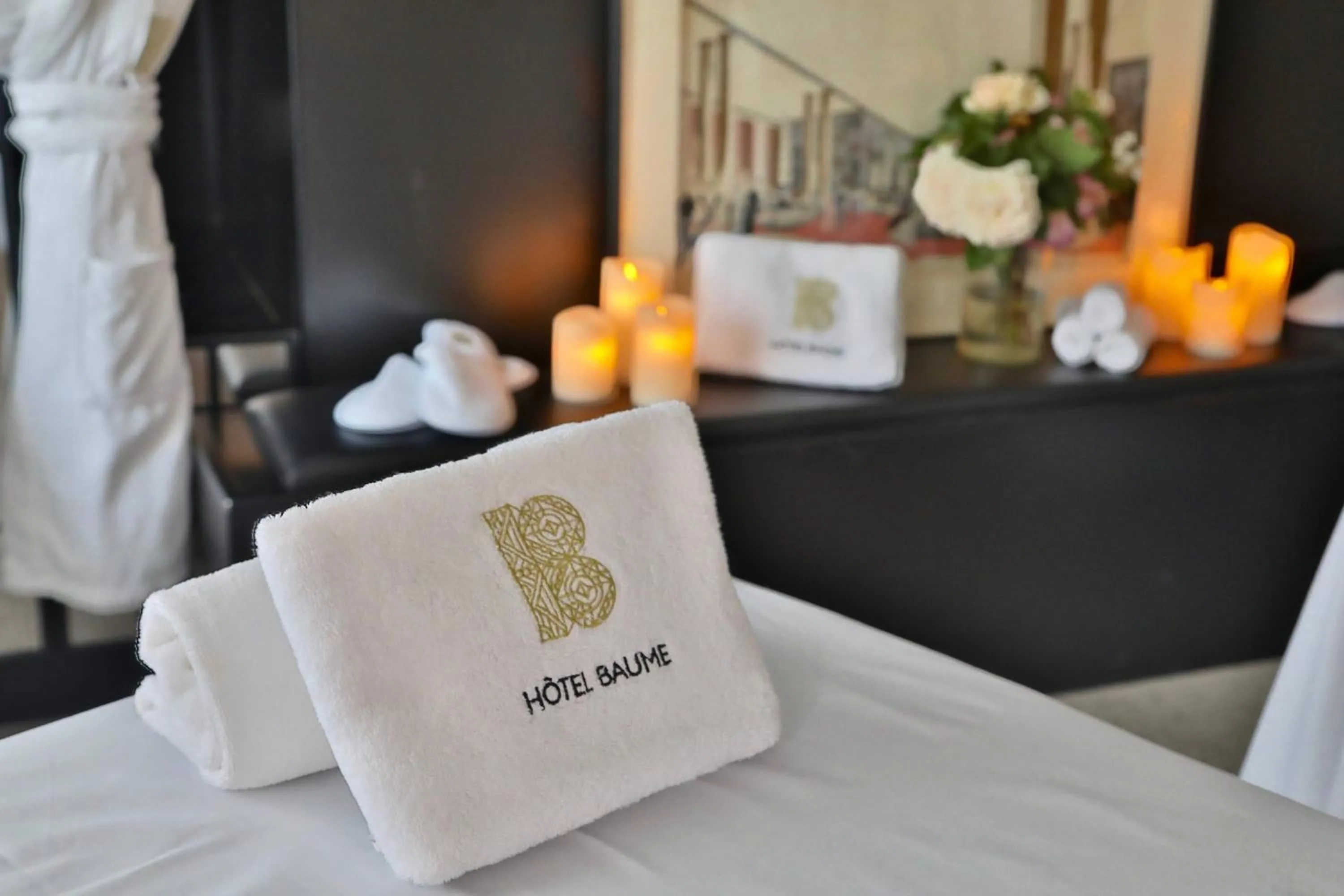 Spa and wellness centre/facilities, Bed in Hôtel Baume