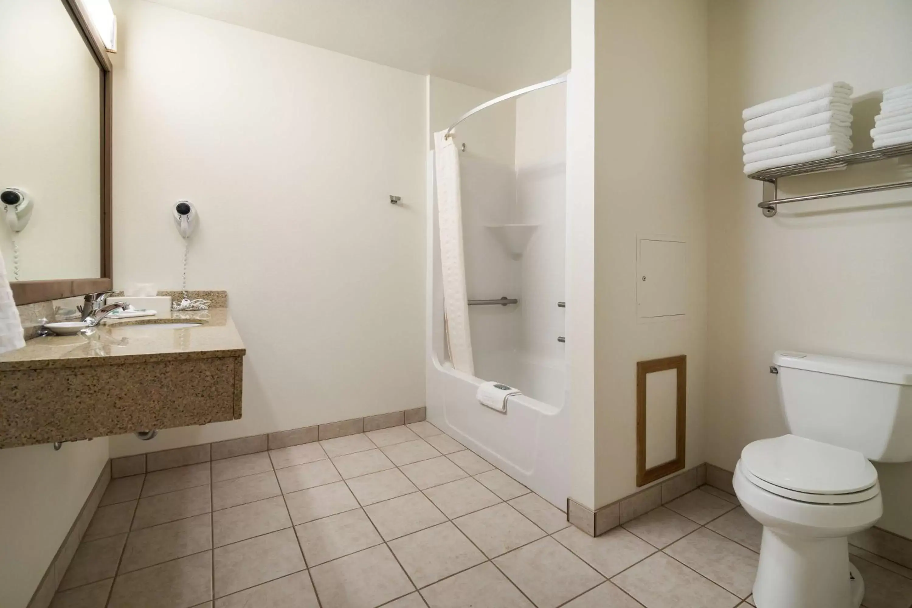 Bathroom in Best Western Golden Spike Inn & Suites