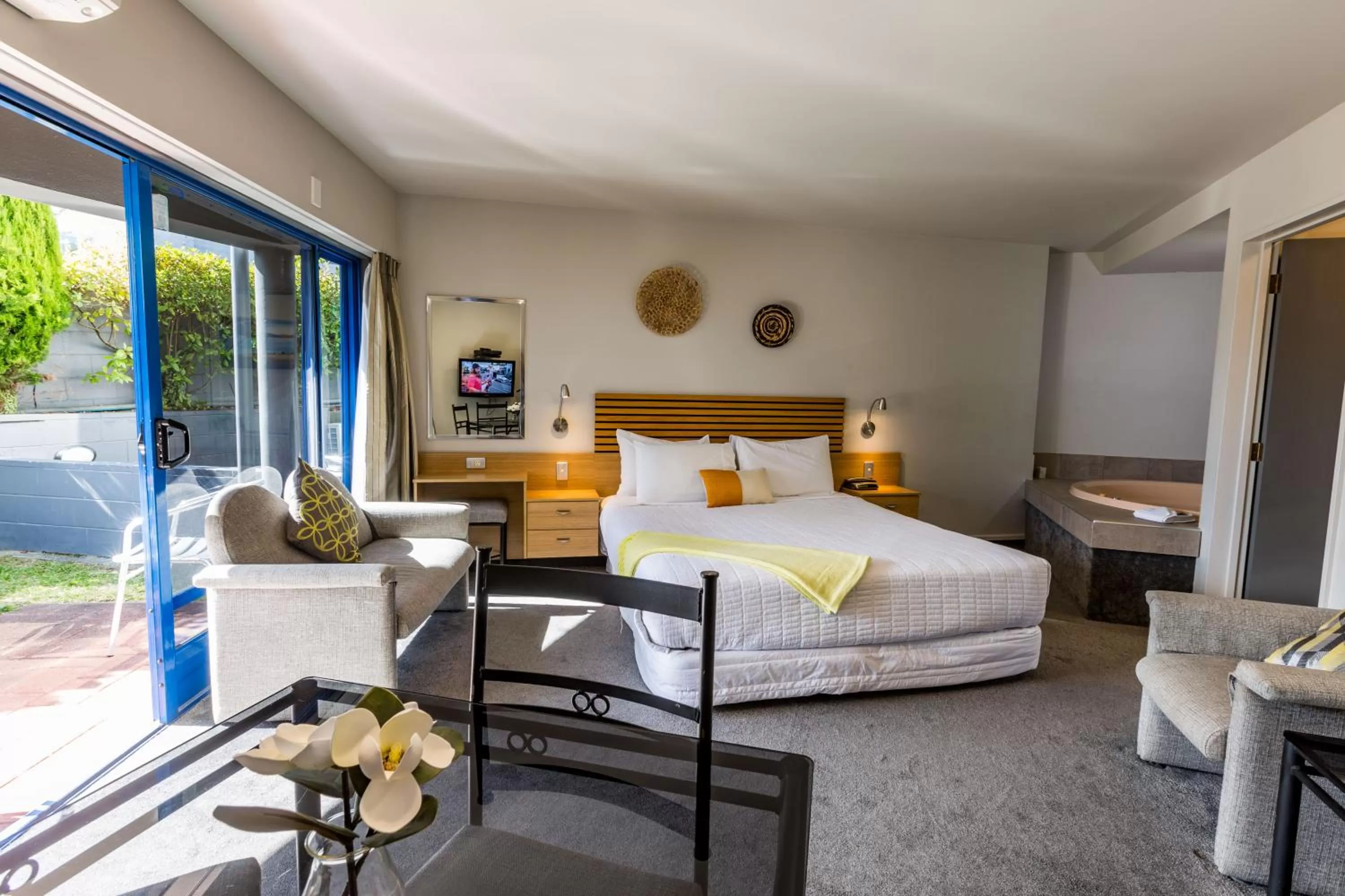 Bedroom, Bed in Clearwater Motor Lodge