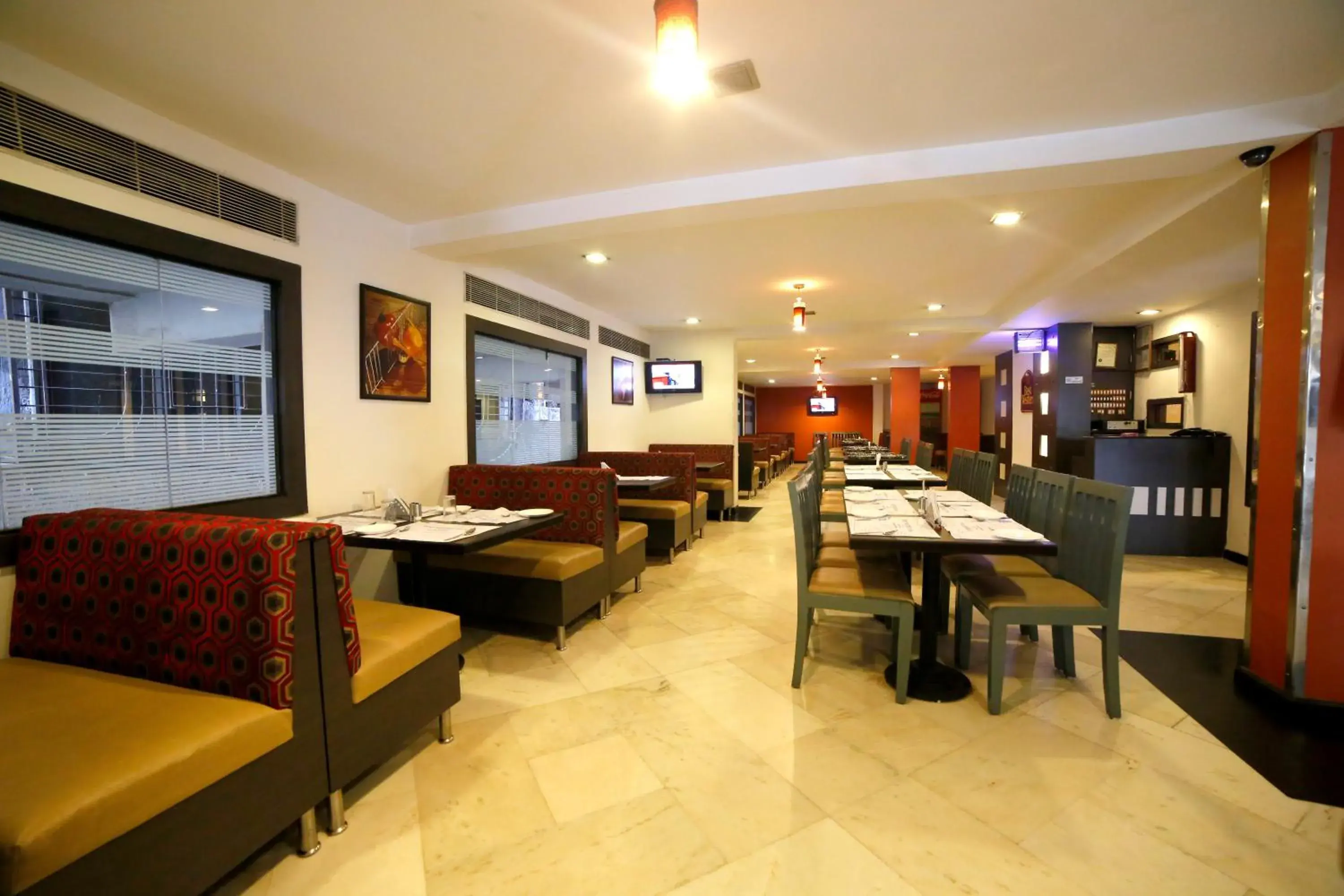 Restaurant/Places to Eat in Best Western Yuvraj