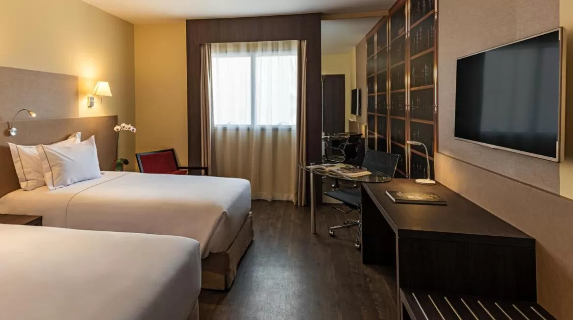 Photo of the whole room, Bed in Mercure Ribeirão Preto