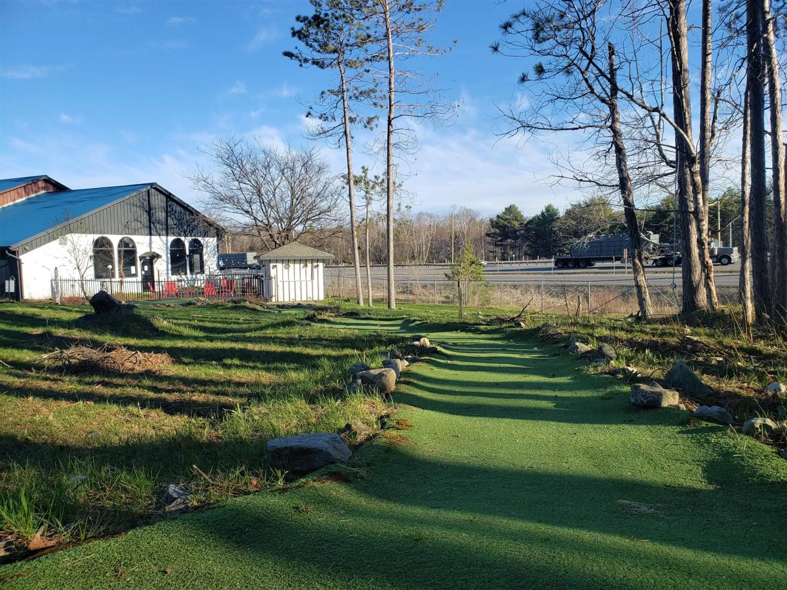 Garden, Property Building in Jolly Roger Inn & Resort