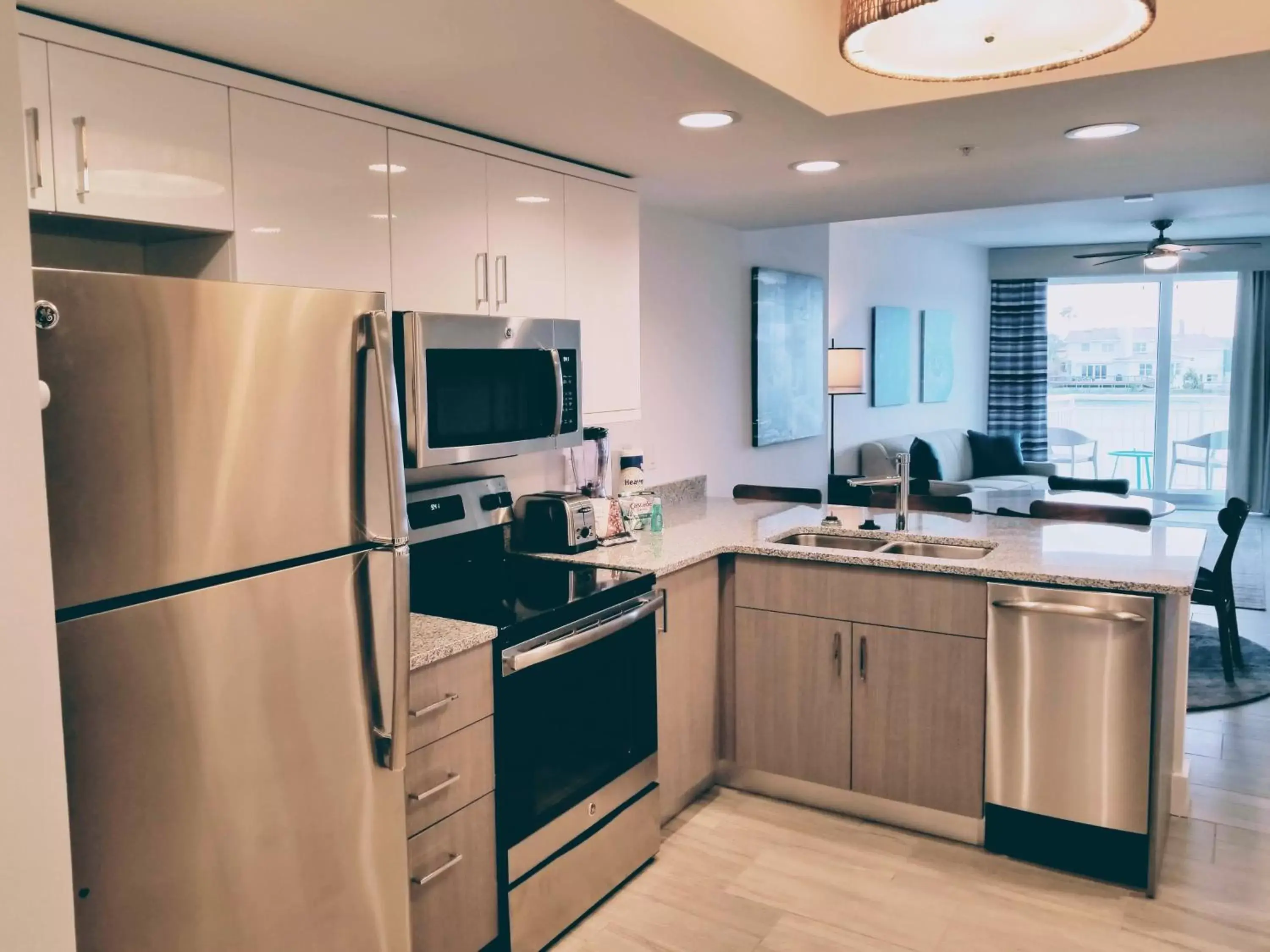 Kitchen or kitchenette, Kitchen/Kitchenette in Provident Oceana Beachfront Suites