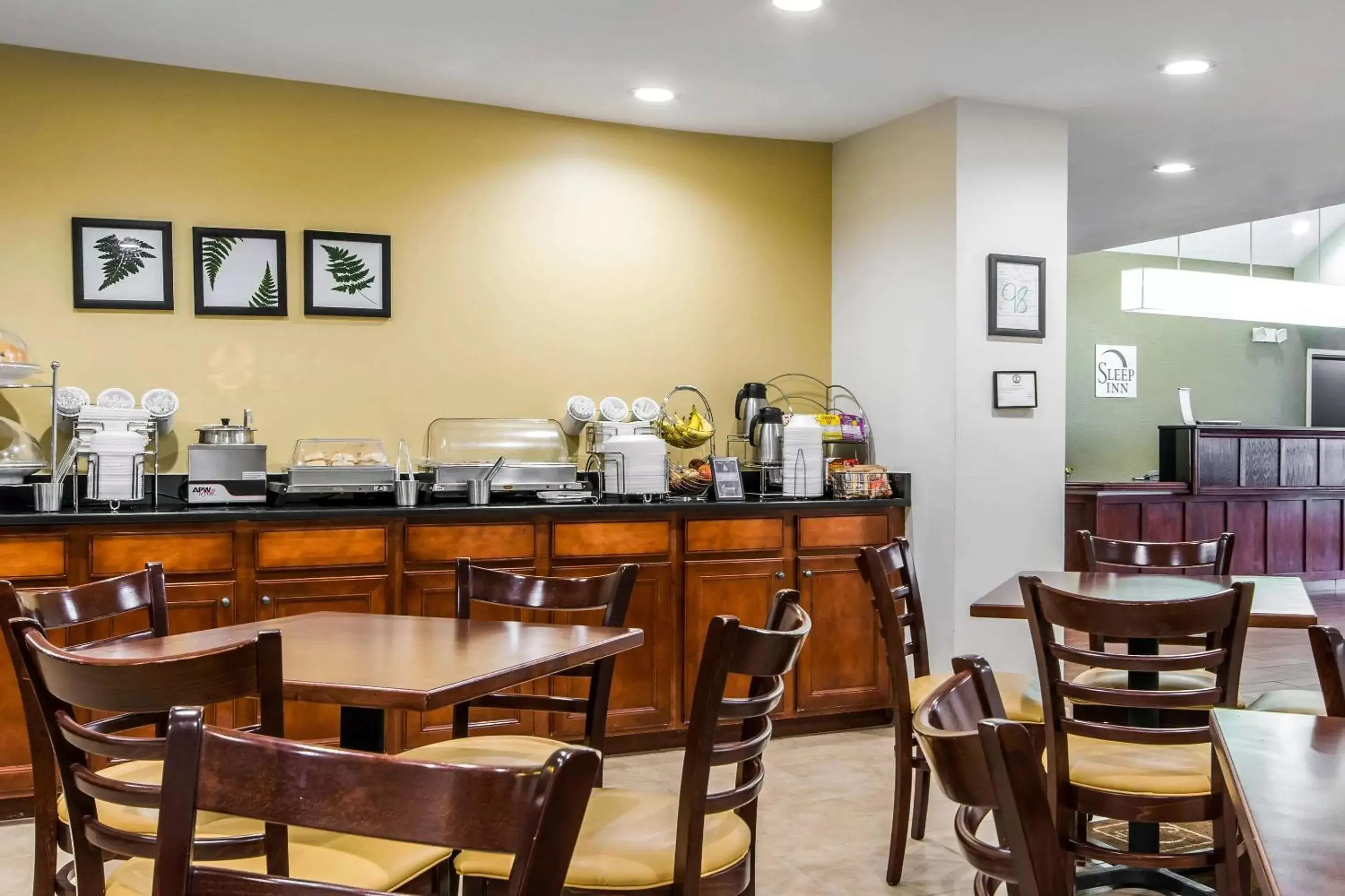 Restaurant/places to eat in Sleep Inn Restaurant/places to eat in Sleep Inn