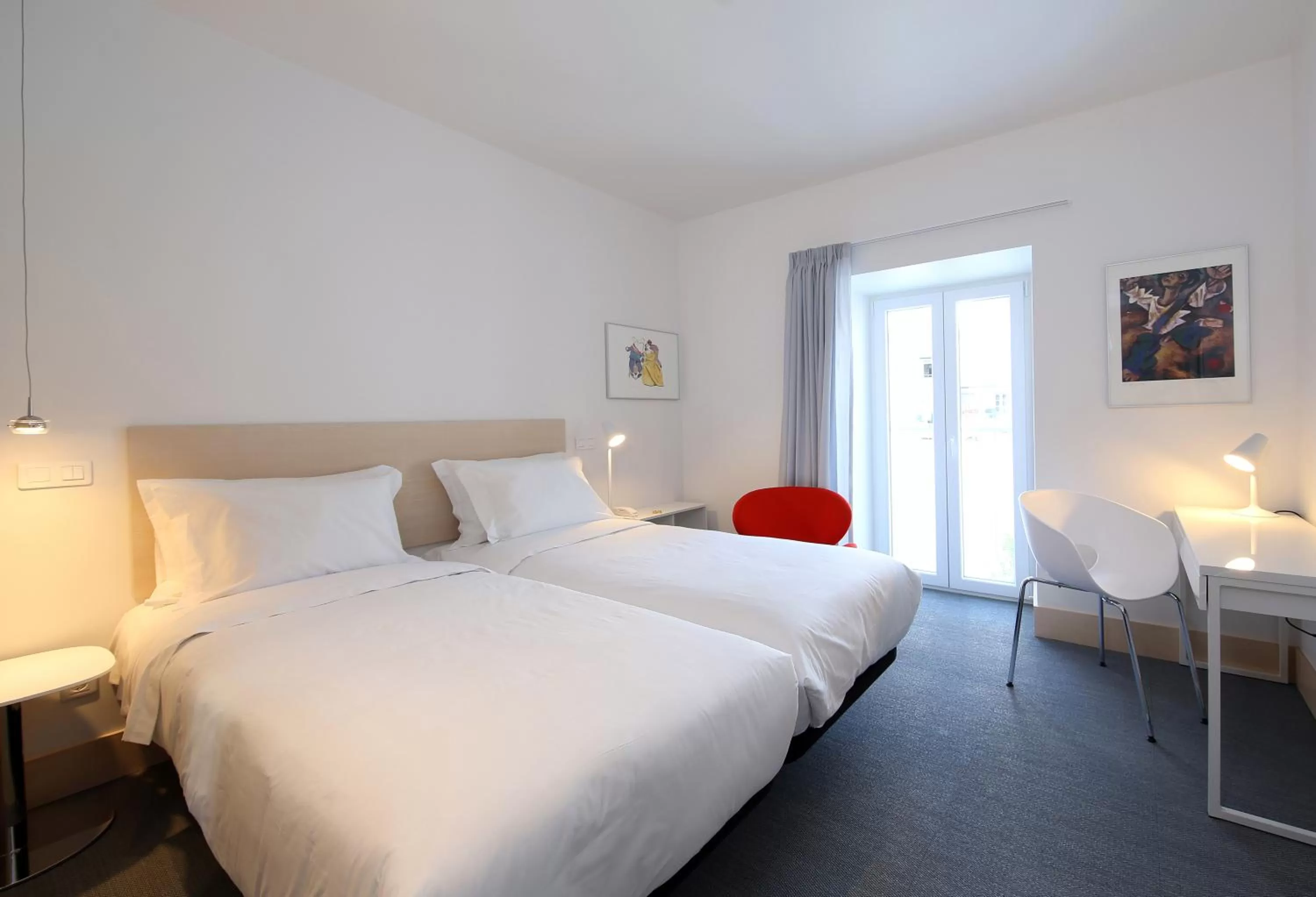 Photo of the whole room, Bed in Hotel Convento do Salvador