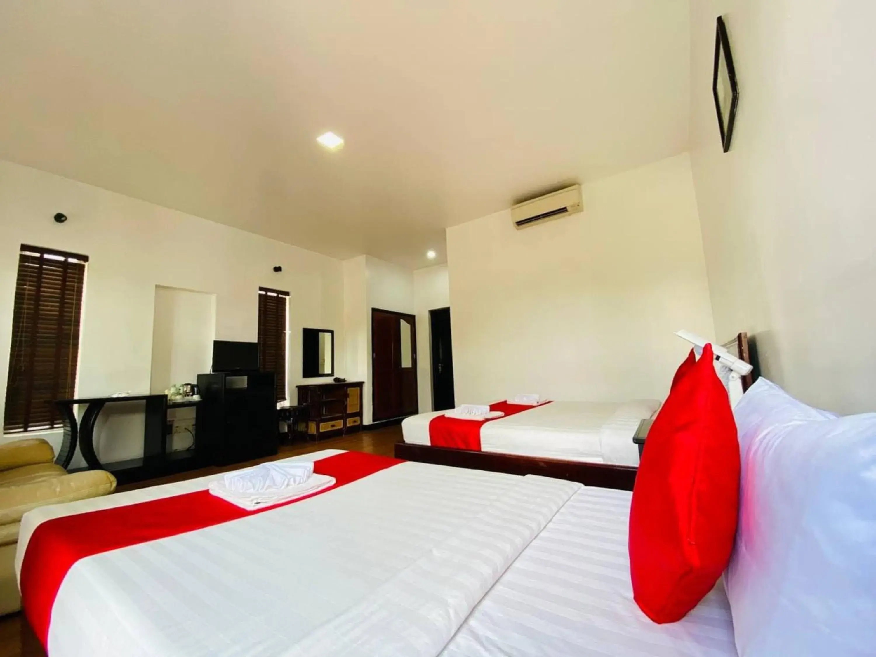 Bed in Vimean Sovannaphoum Resort